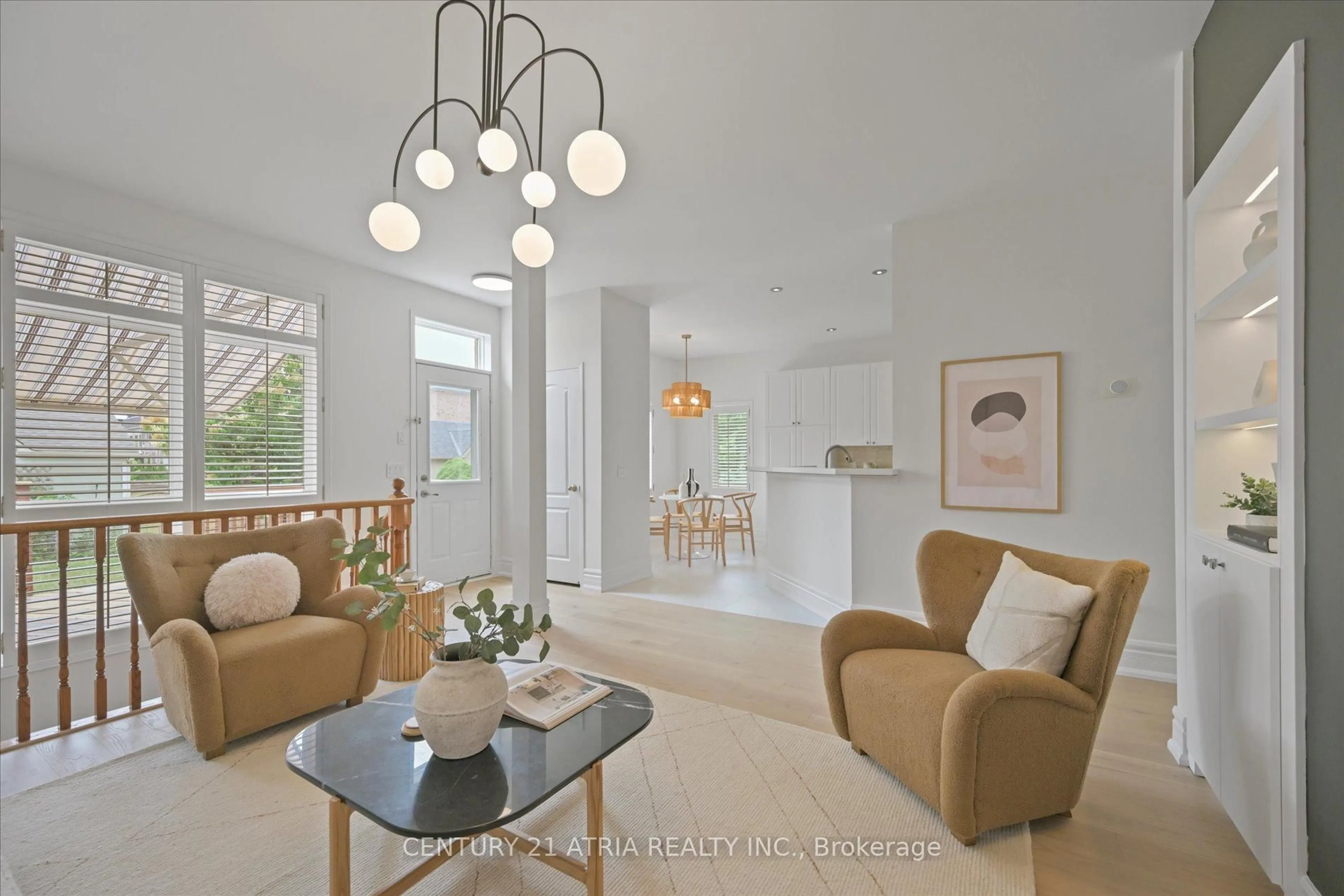 Living room with furniture, unknown for 5 Angus Glen Blvd, Markham Ontario L6C 1Z1