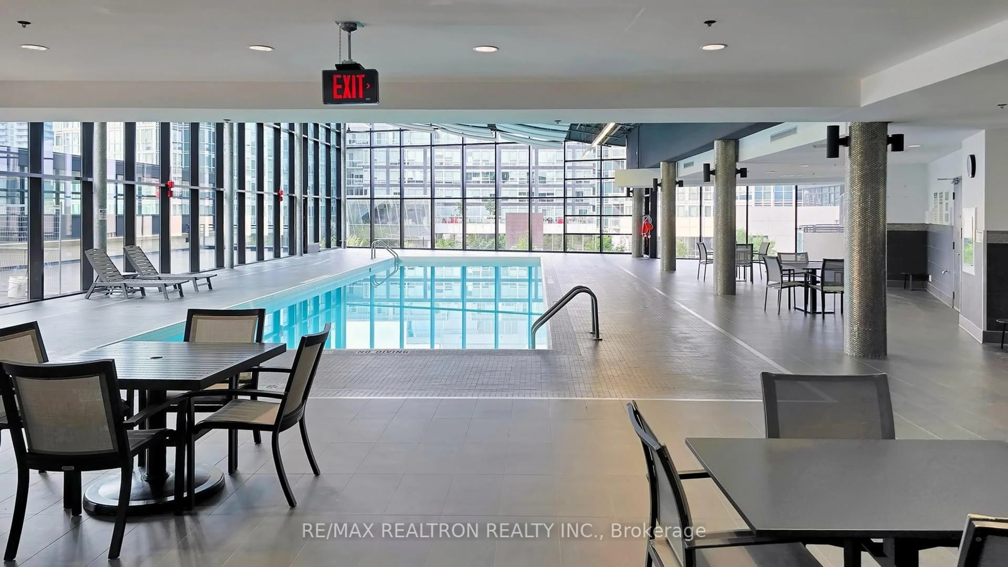 Pool for 2900 Highway No. 7 #305, Vaughan Ontario L4K 0G3