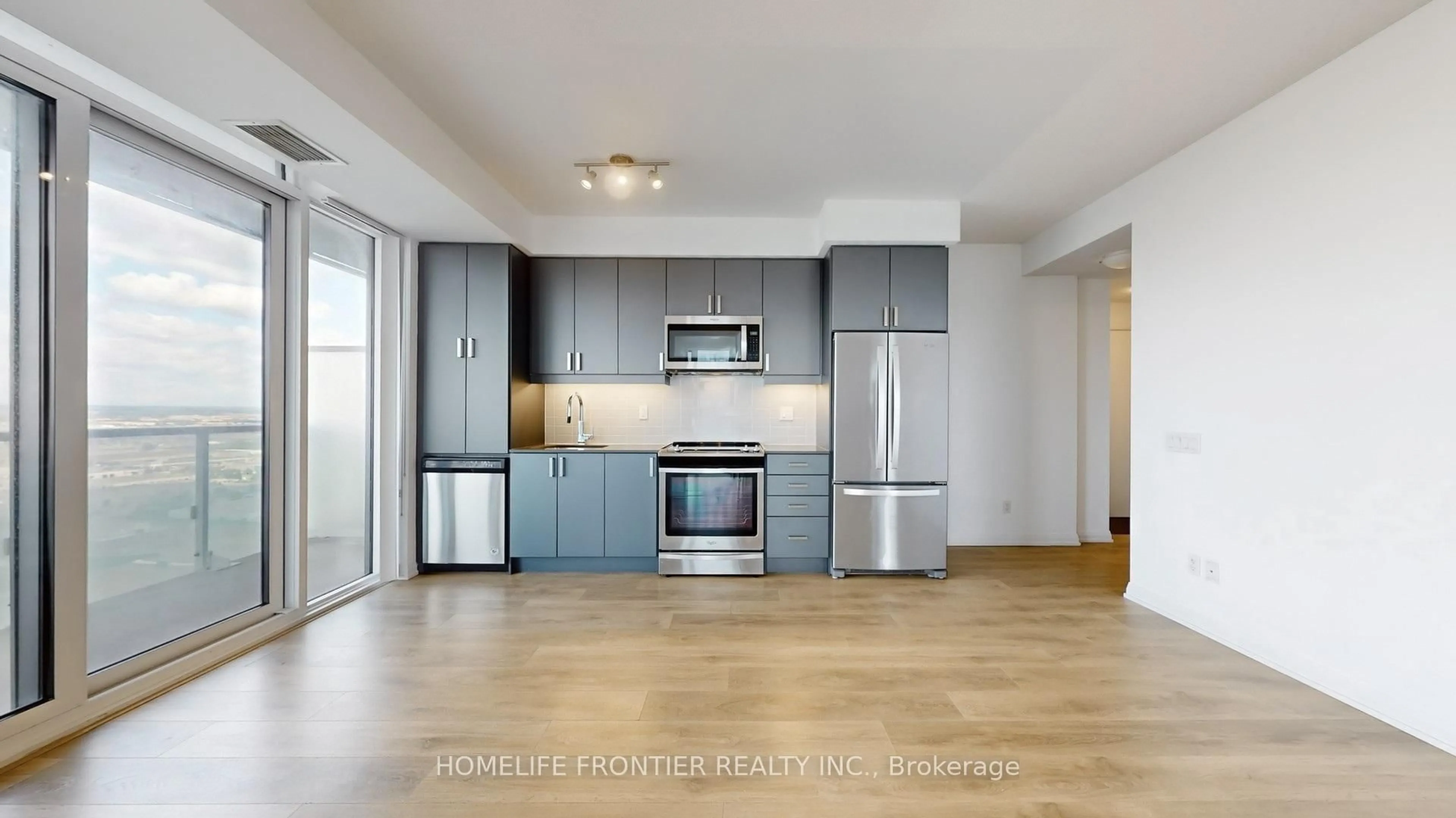 Open concept kitchen, unknown for 7895 Jane St #3313, Vaughan Ontario L4K 0K2