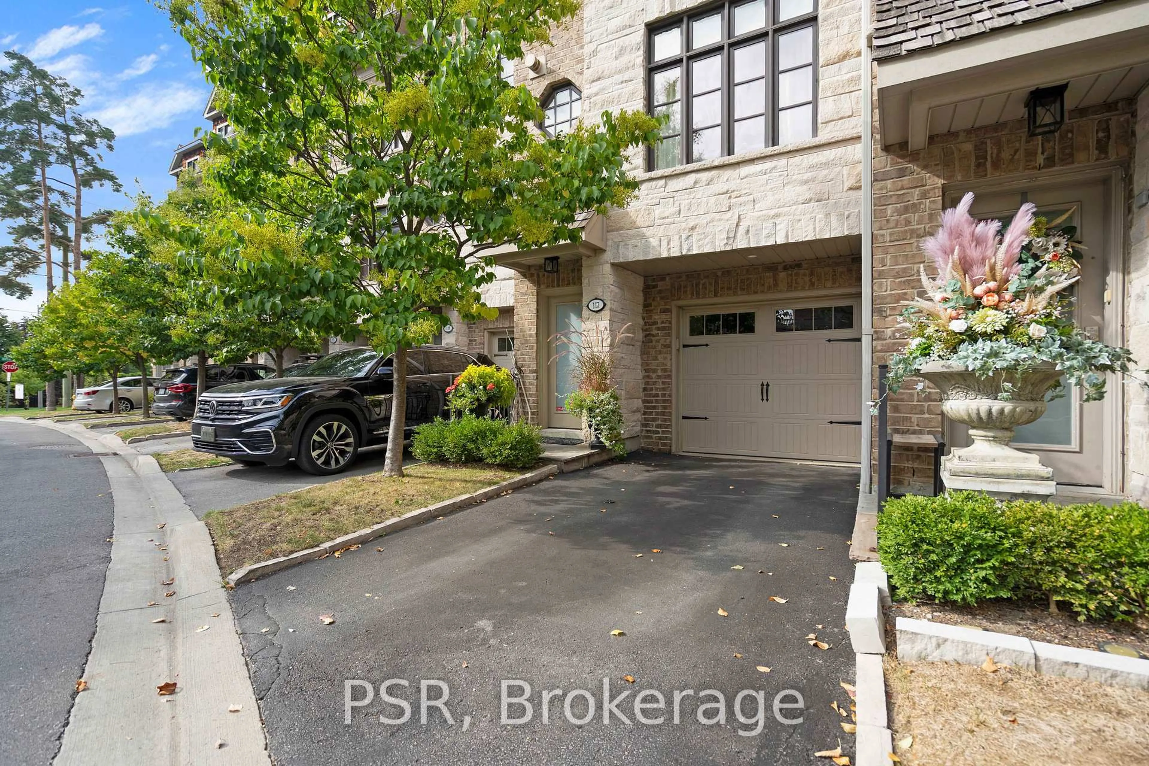 Unknown for 117 Powseland Cres #50, Vaughan Ontario L4L 0C5