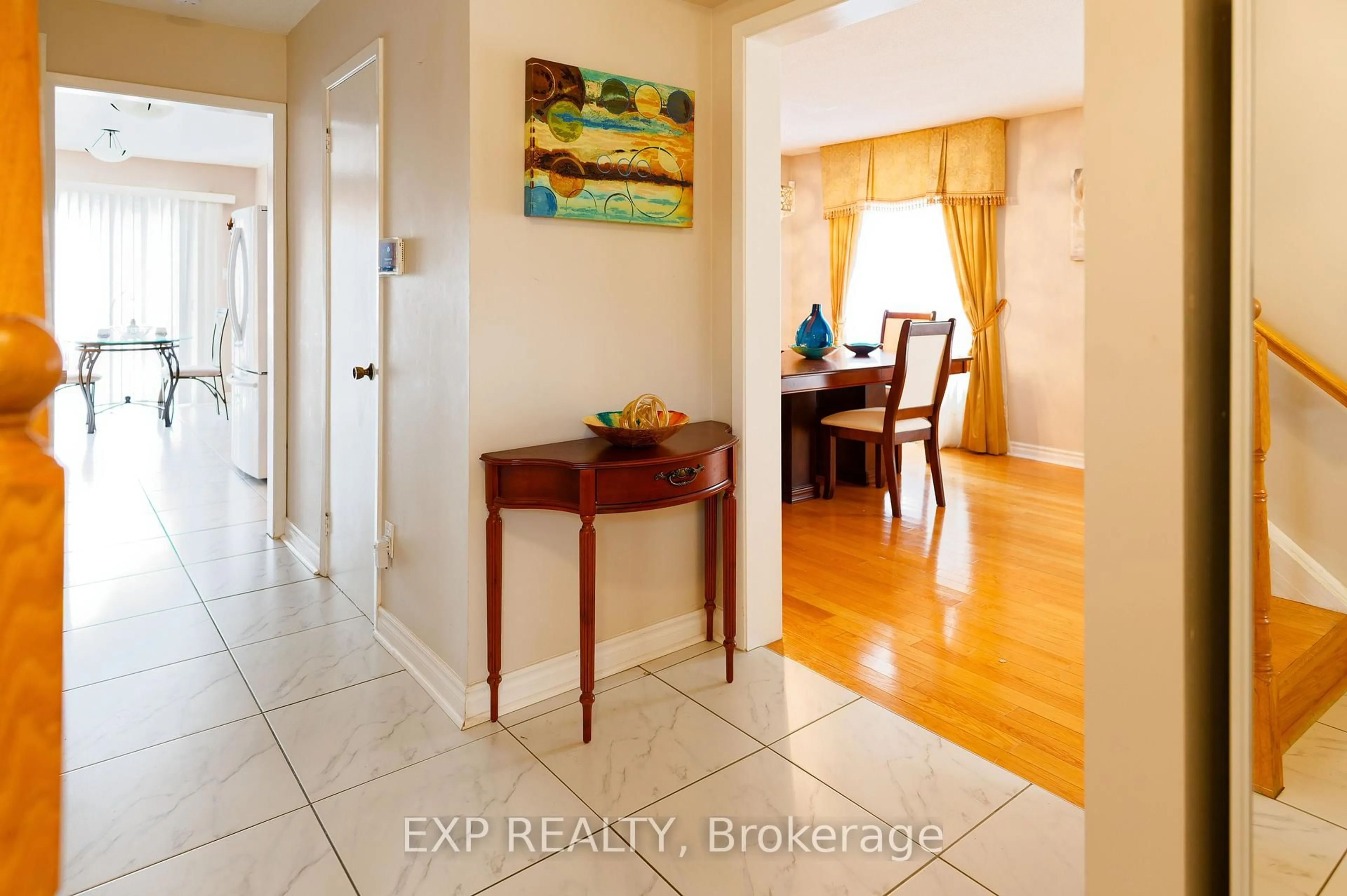Indoor entryway for 24 Jaffray Rd, Markham Ontario L3S 1G7
