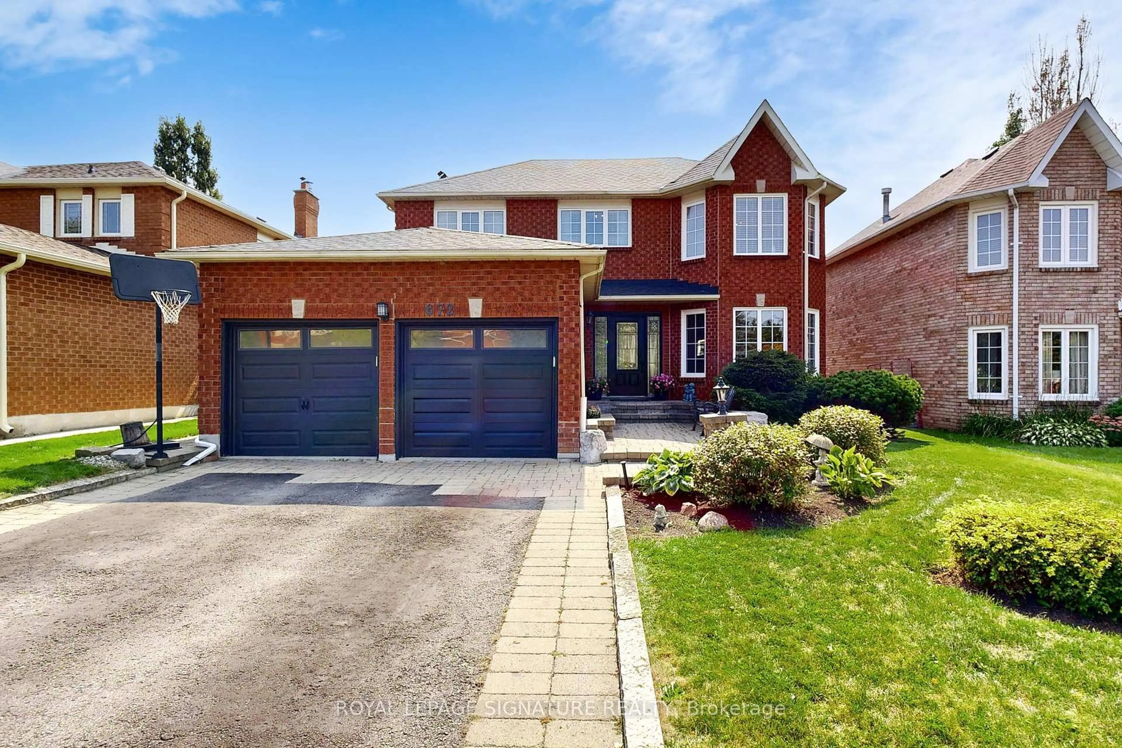 Home with brick exterior material, street for 672 Rupert Ave, Whitchurch-Stouffville Ontario L4A 8B7