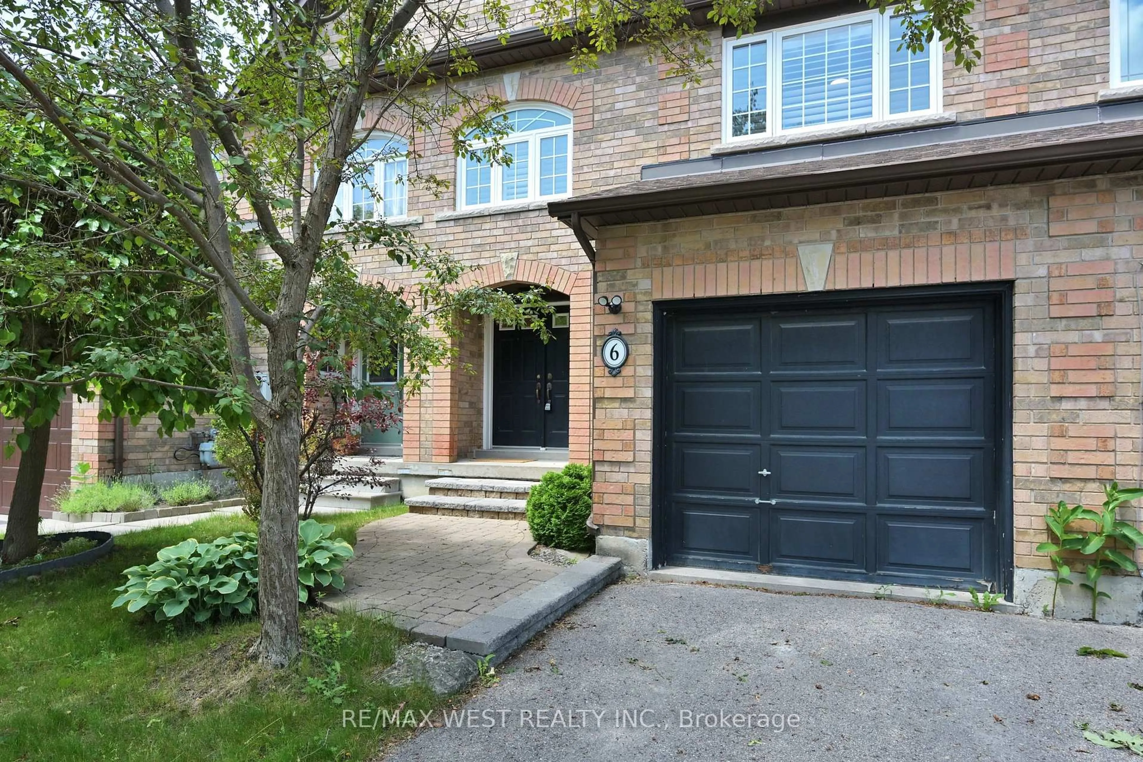 Home with brick exterior material, street for 6 Mistleflower Crt, Richmond Hill Ontario L4E 3T4