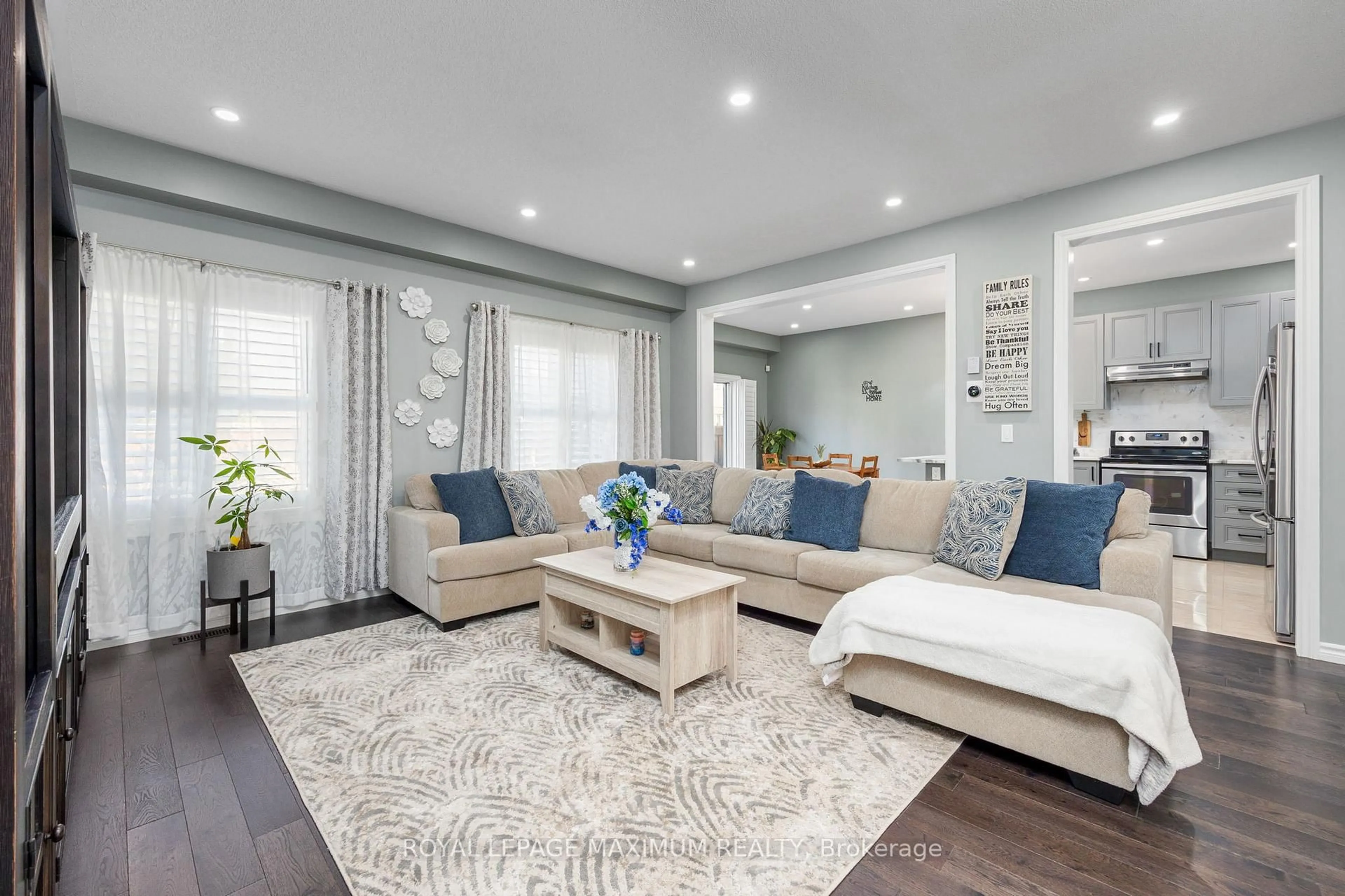 Living room with furniture, unknown for 32 Battalion Dr, Essa Ontario L0M 1B4