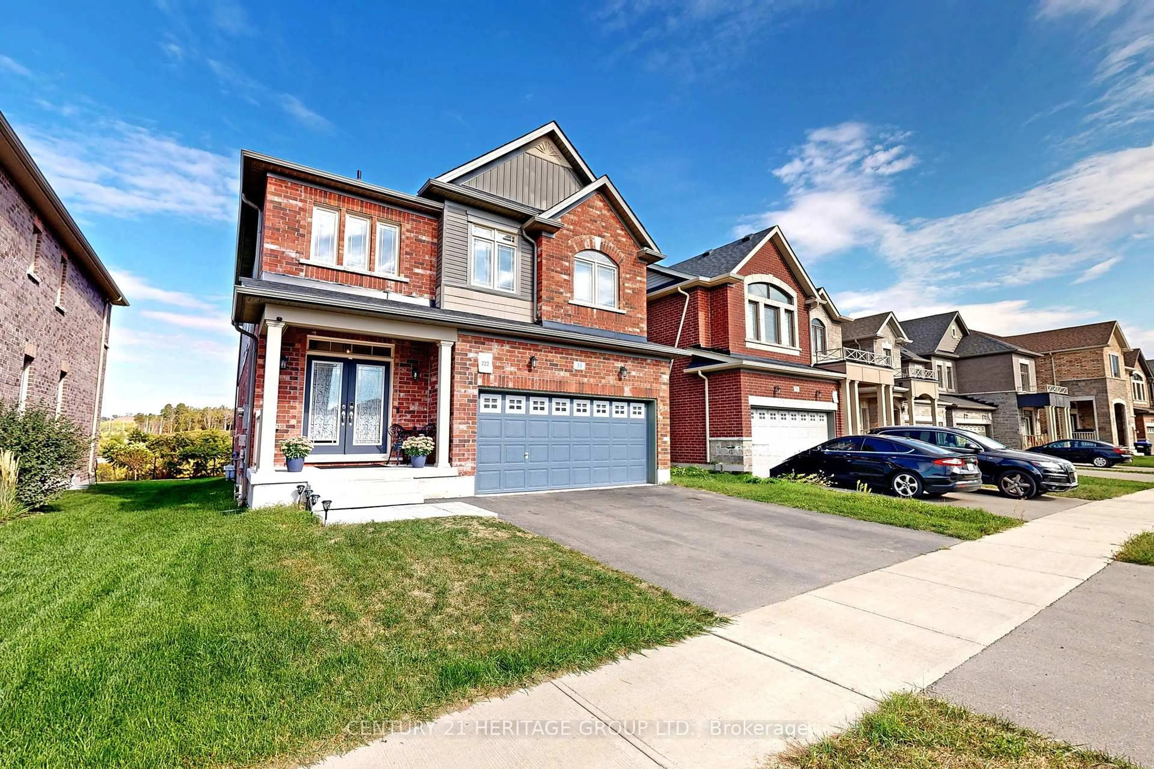 Home with brick exterior material, street for 33 Lorne Thomas Pl, New Tecumseth Ontario L9R 0T8