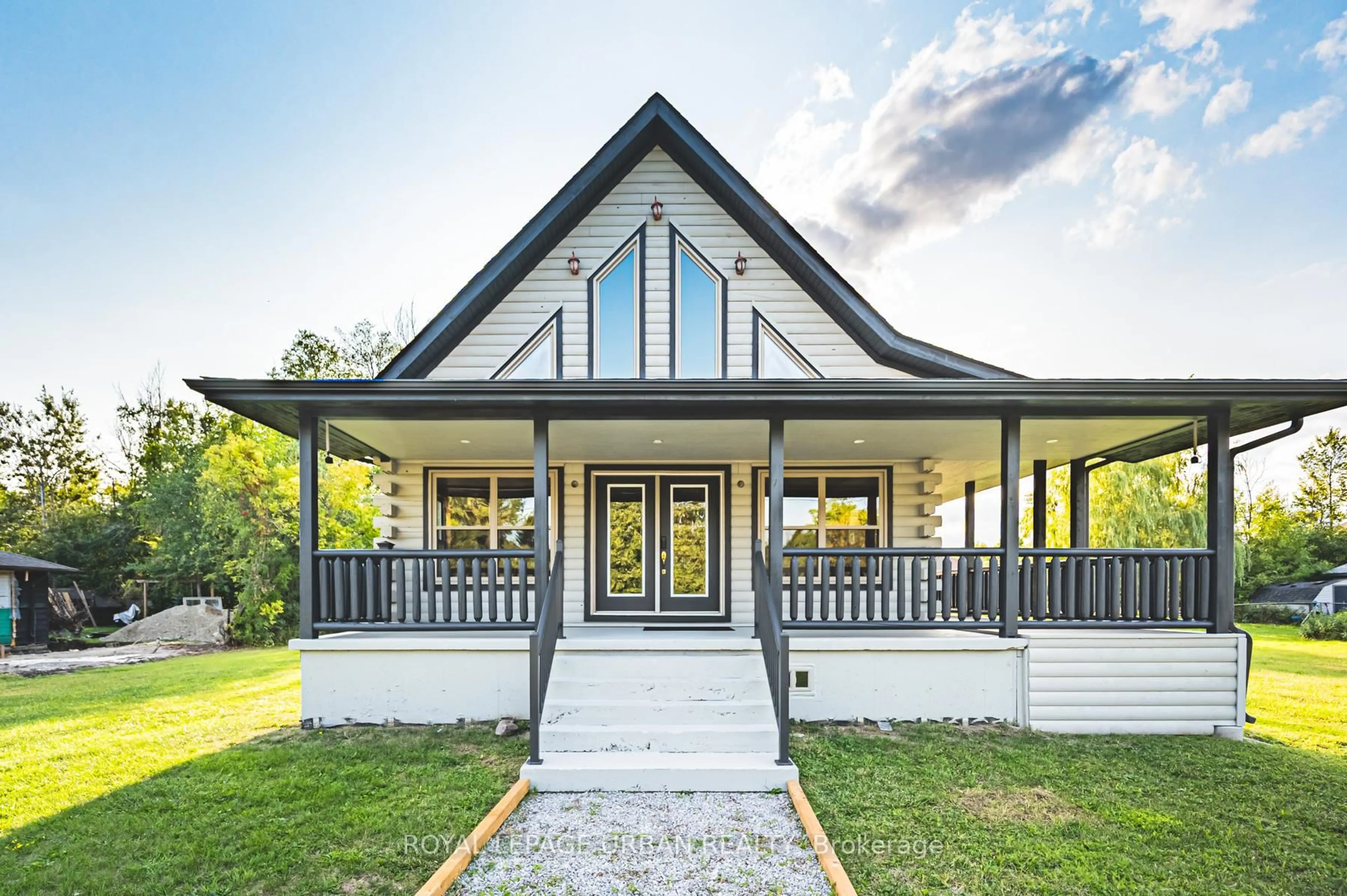 Home with vinyl exterior material, unknown for 756 Rockaway Rd, Georgina Ontario L0E 1S0