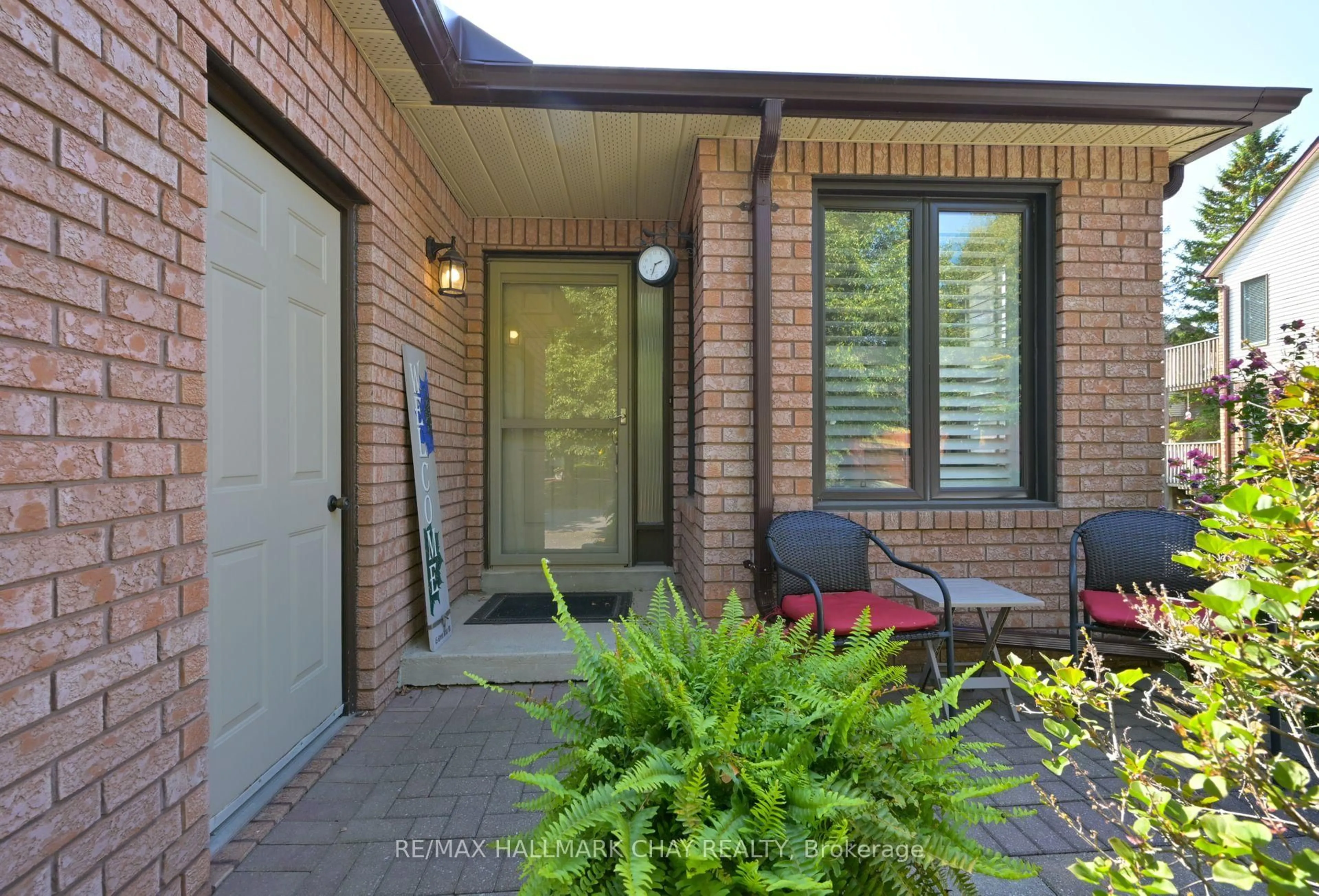 Home with brick exterior material, street for 45 Green Briar Rd, New Tecumseth Ontario L9R 1R6