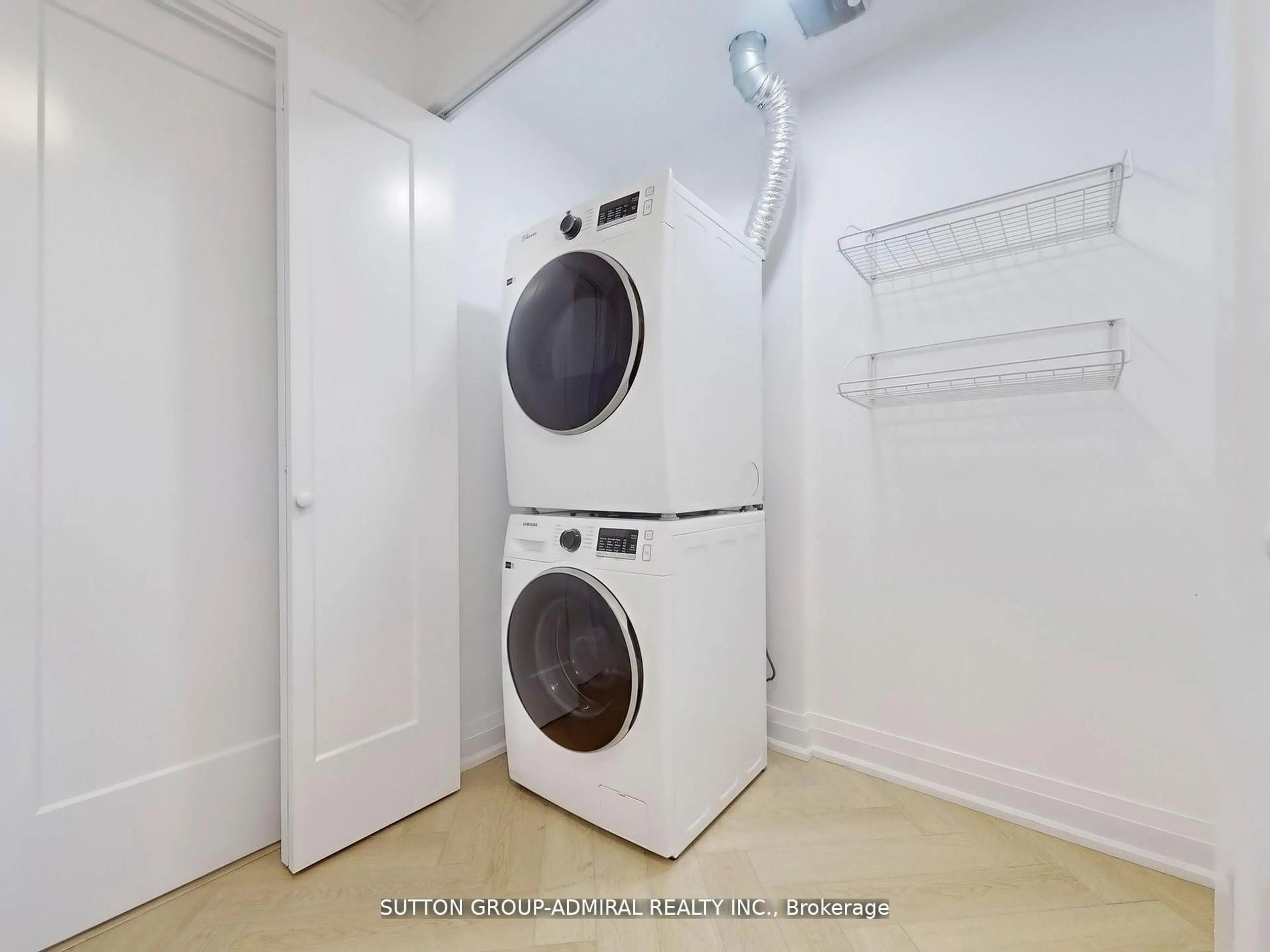 Laundry room for 11 Townsgate Dr #401, Vaughan Ontario L4J 8G4