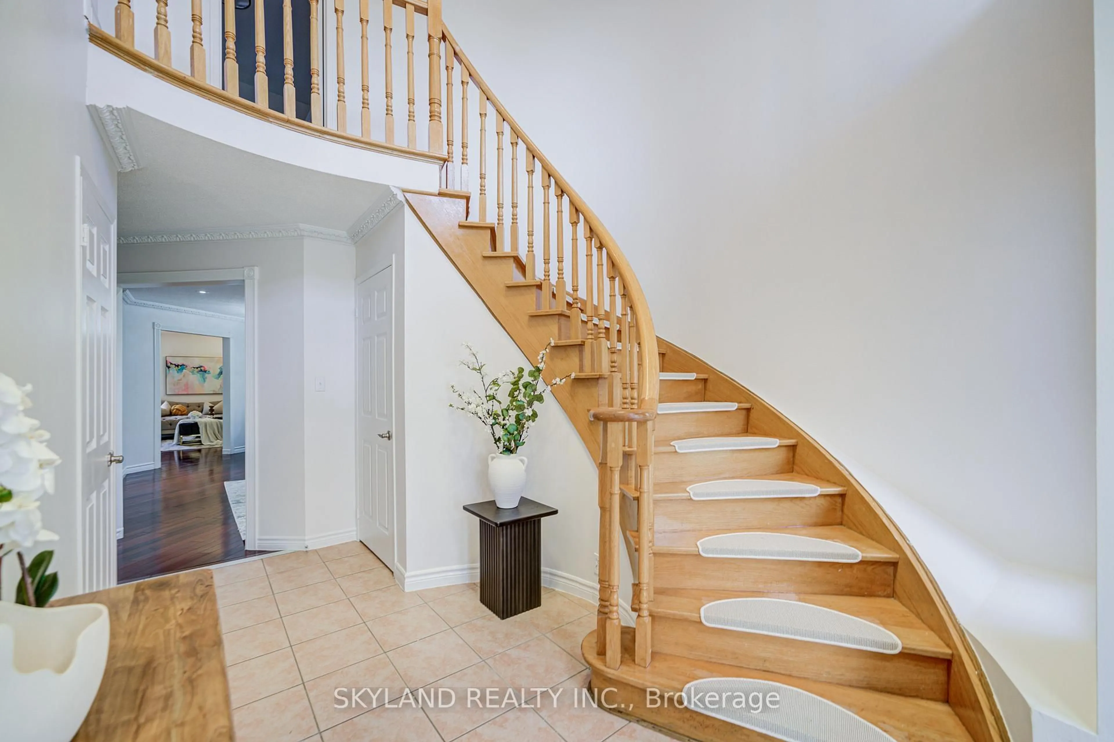 Stairs for 78 Monteith Cres, Vaughan Ontario L6A 3M9