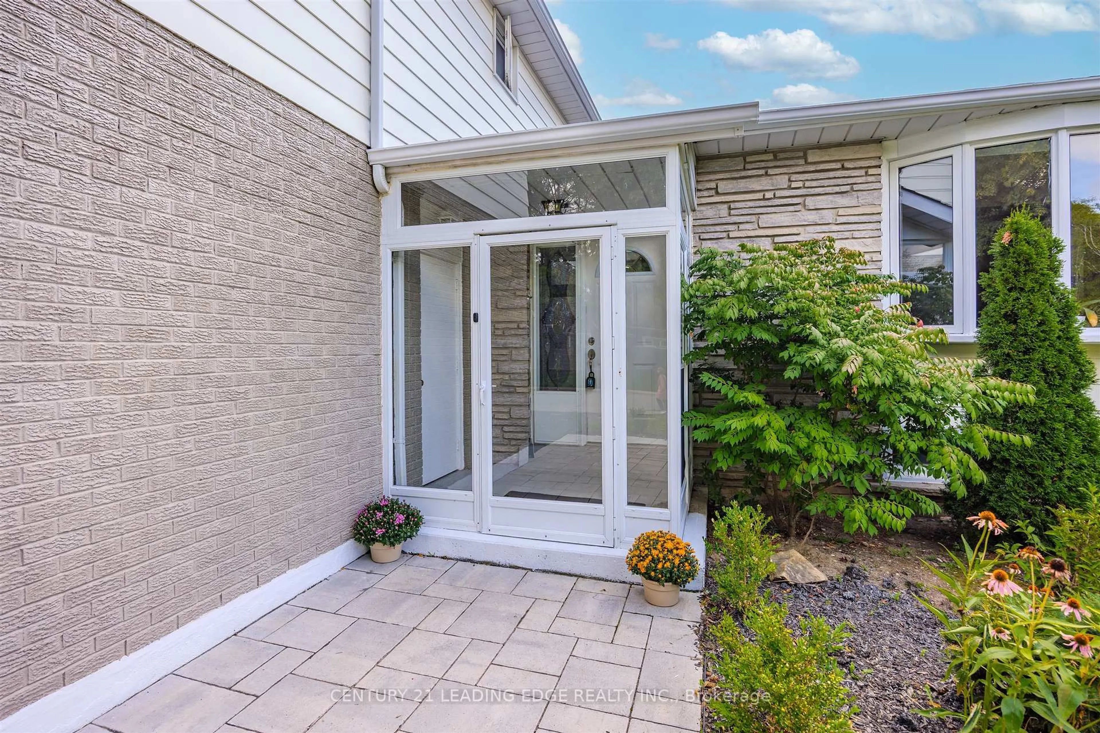Unknown for 204 Hawthorn Ave, Whitchurch-Stouffville Ontario L4A 4Y3