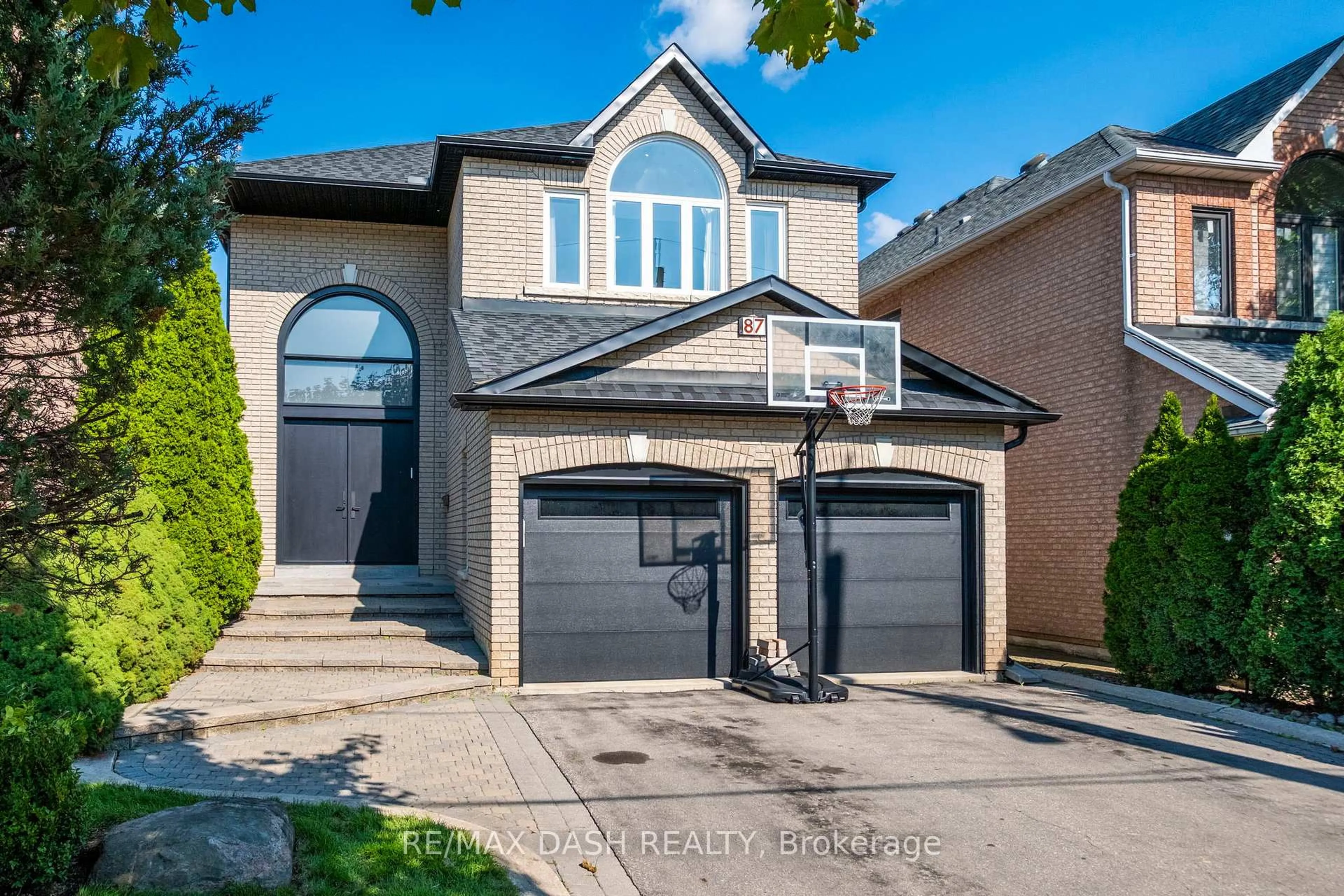 Home with brick exterior material, street for 87 Vaughan Blvd, Vaughan Ontario L4J 3N8