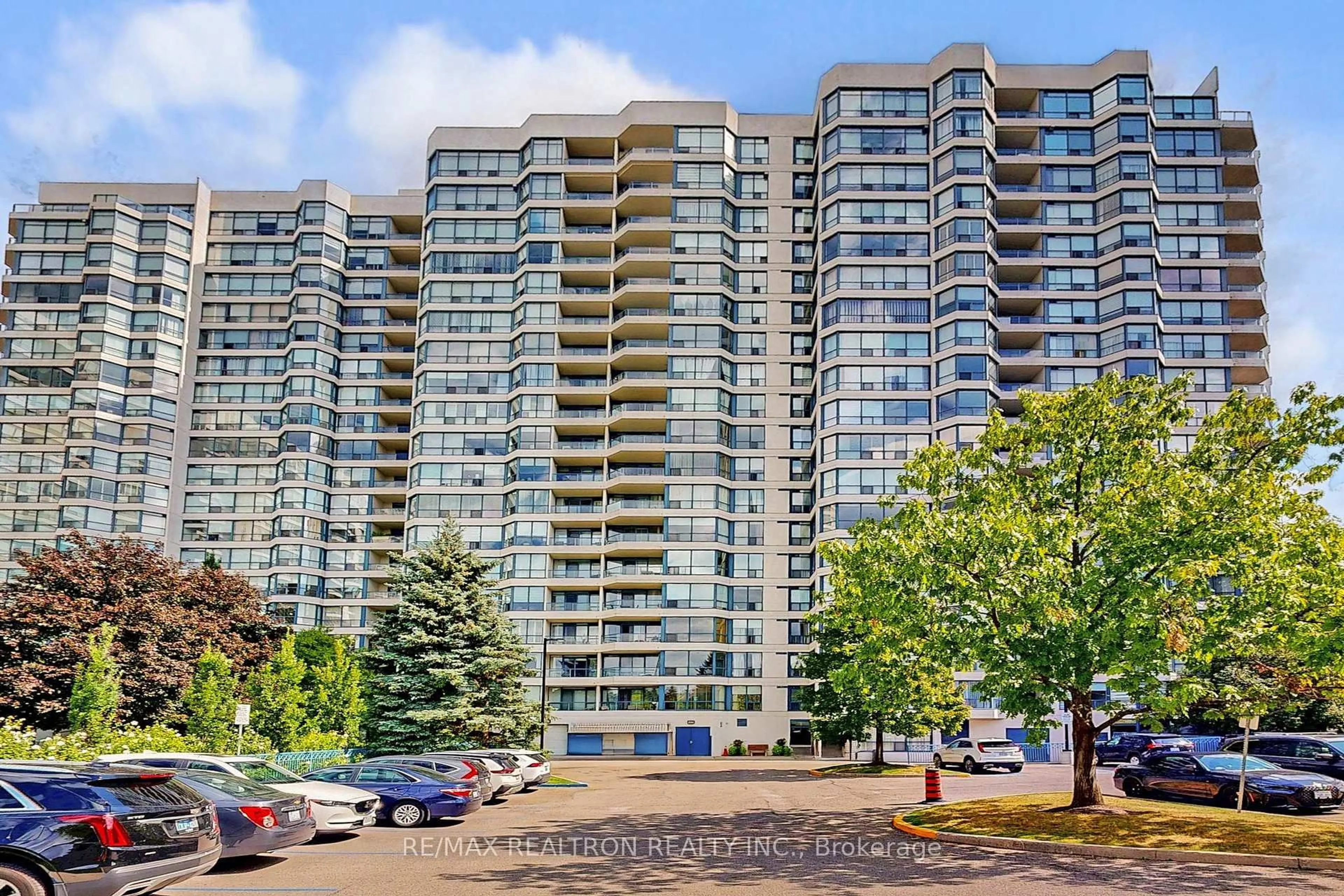 Unknown for 7300 Yonge St #311, Vaughan Ontario L4J 7Y5