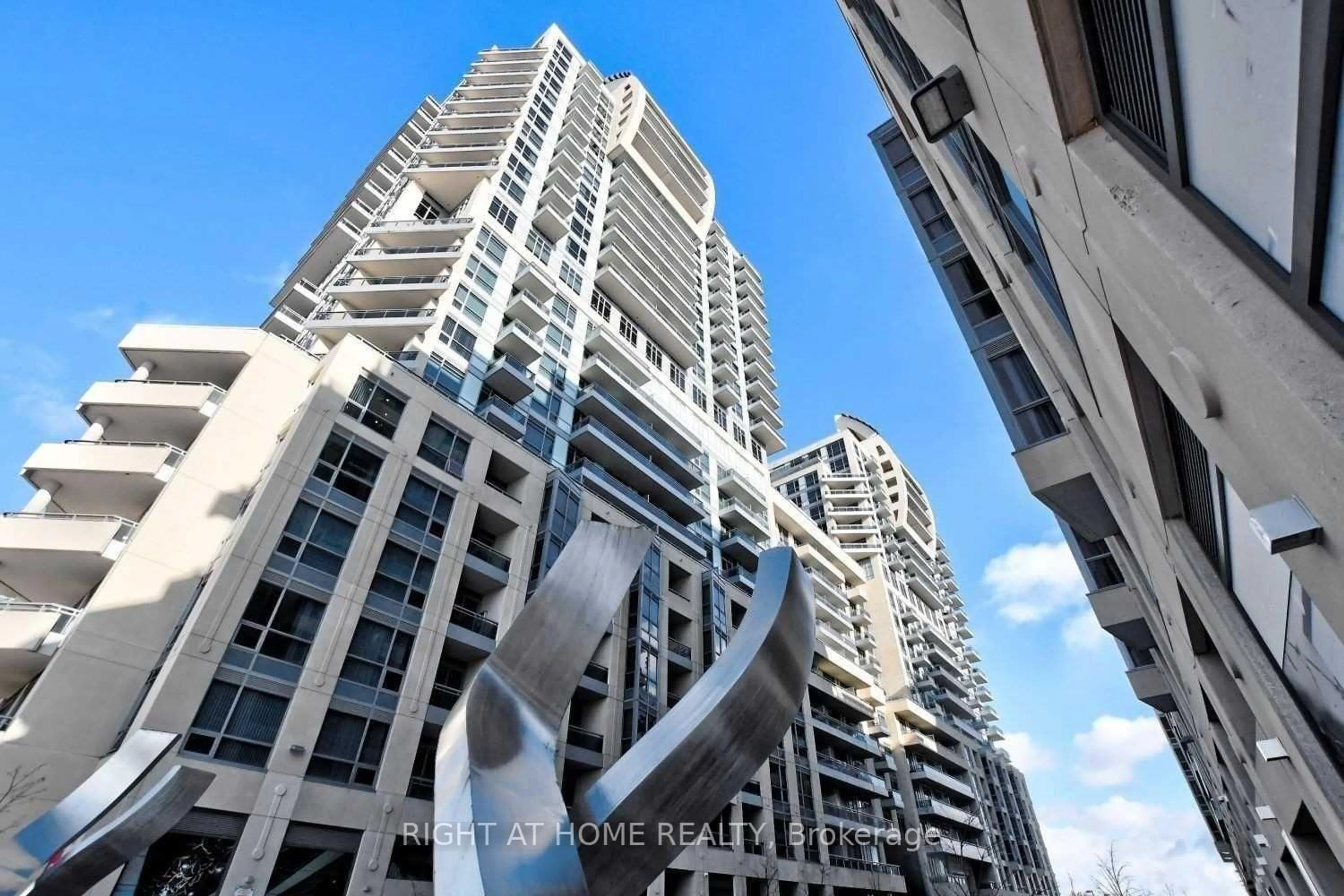 Unknown for 9191 Yonge St #SW 215, Richmond Hill Ontario L4C 1E2