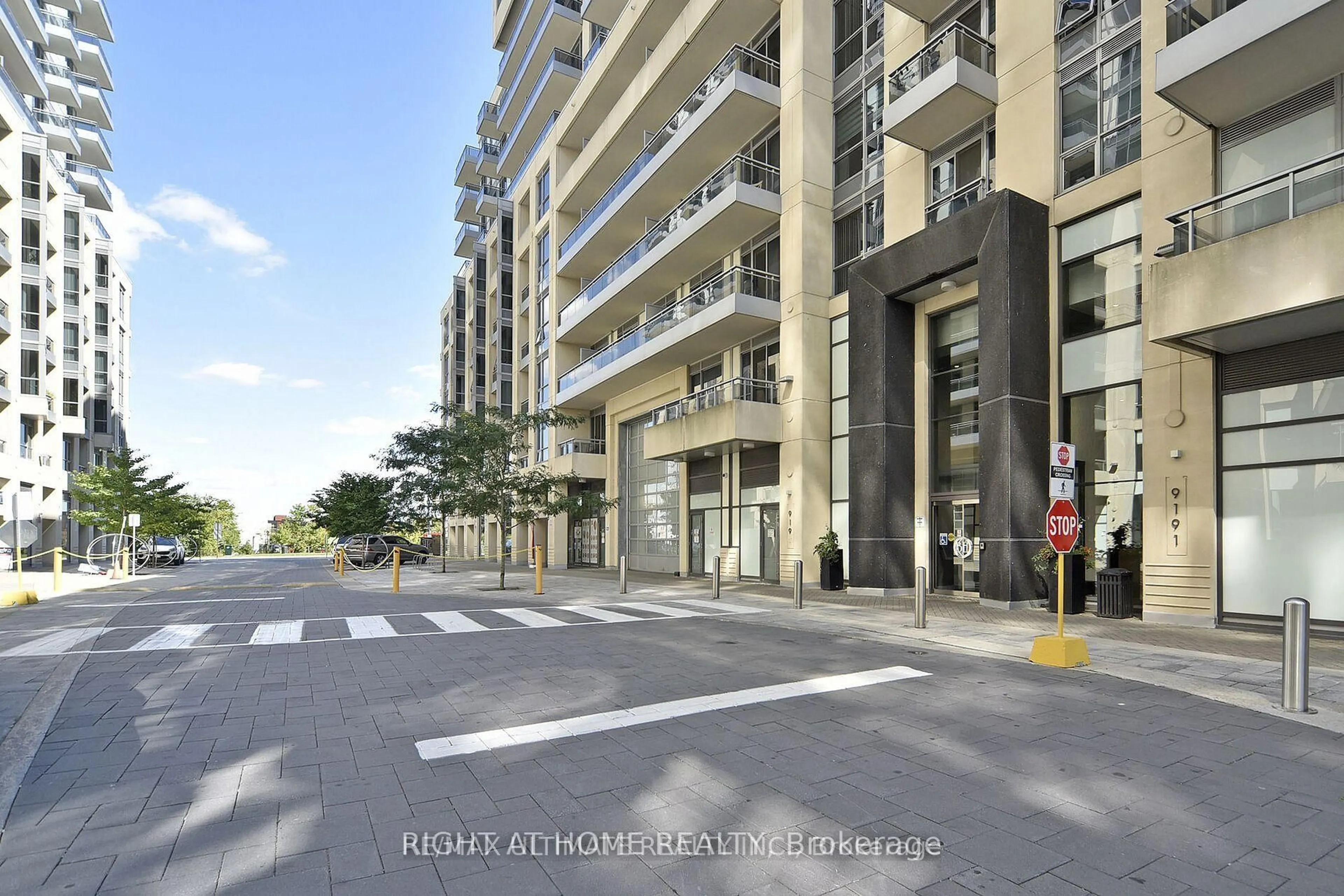 Unknown for 9191 Yonge St #SW 215, Richmond Hill Ontario L4C 1E2
