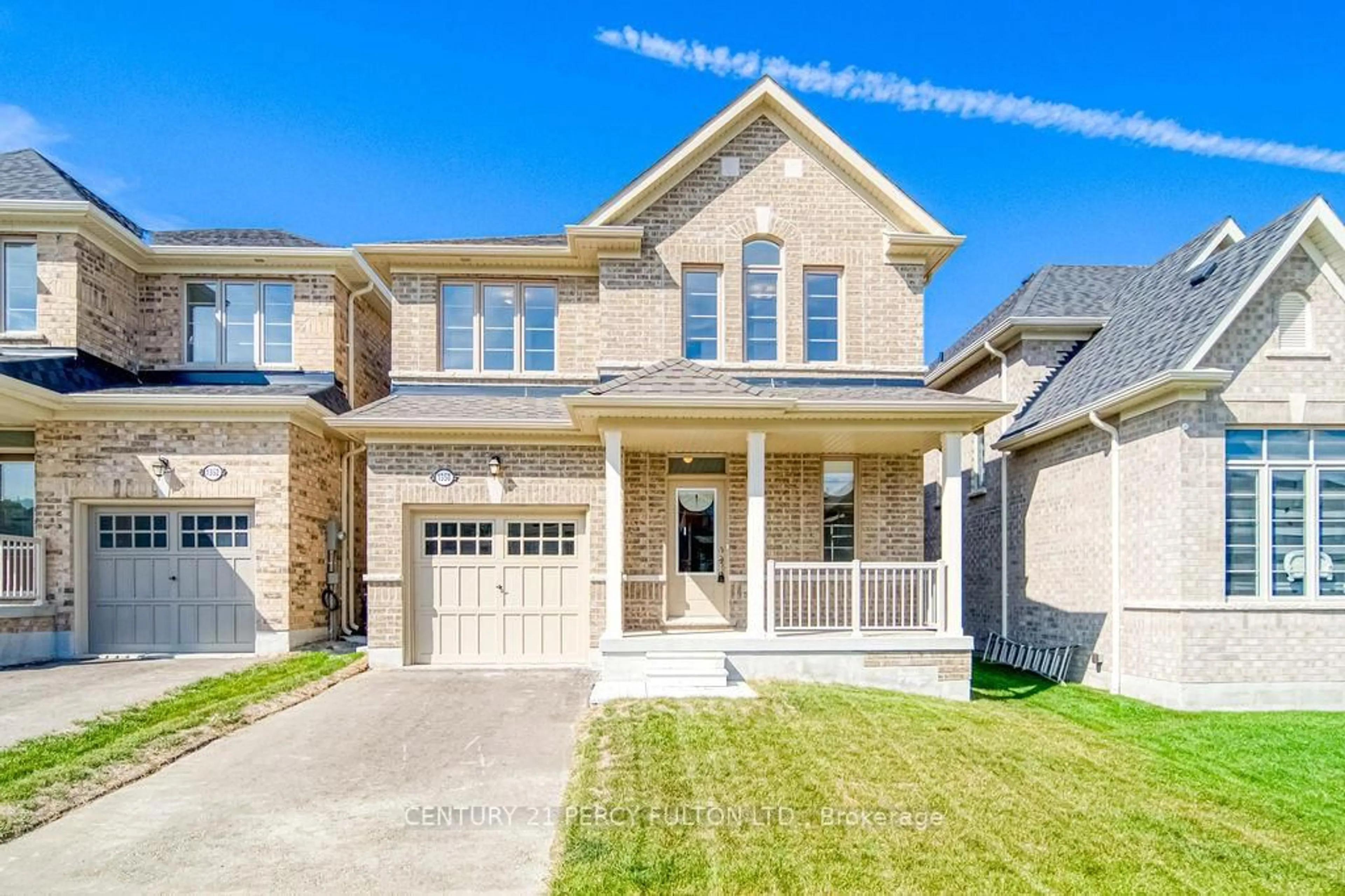 Home with brick exterior material, street for 1350 Davis Loop, Innisfil Ontario L0L 1W0