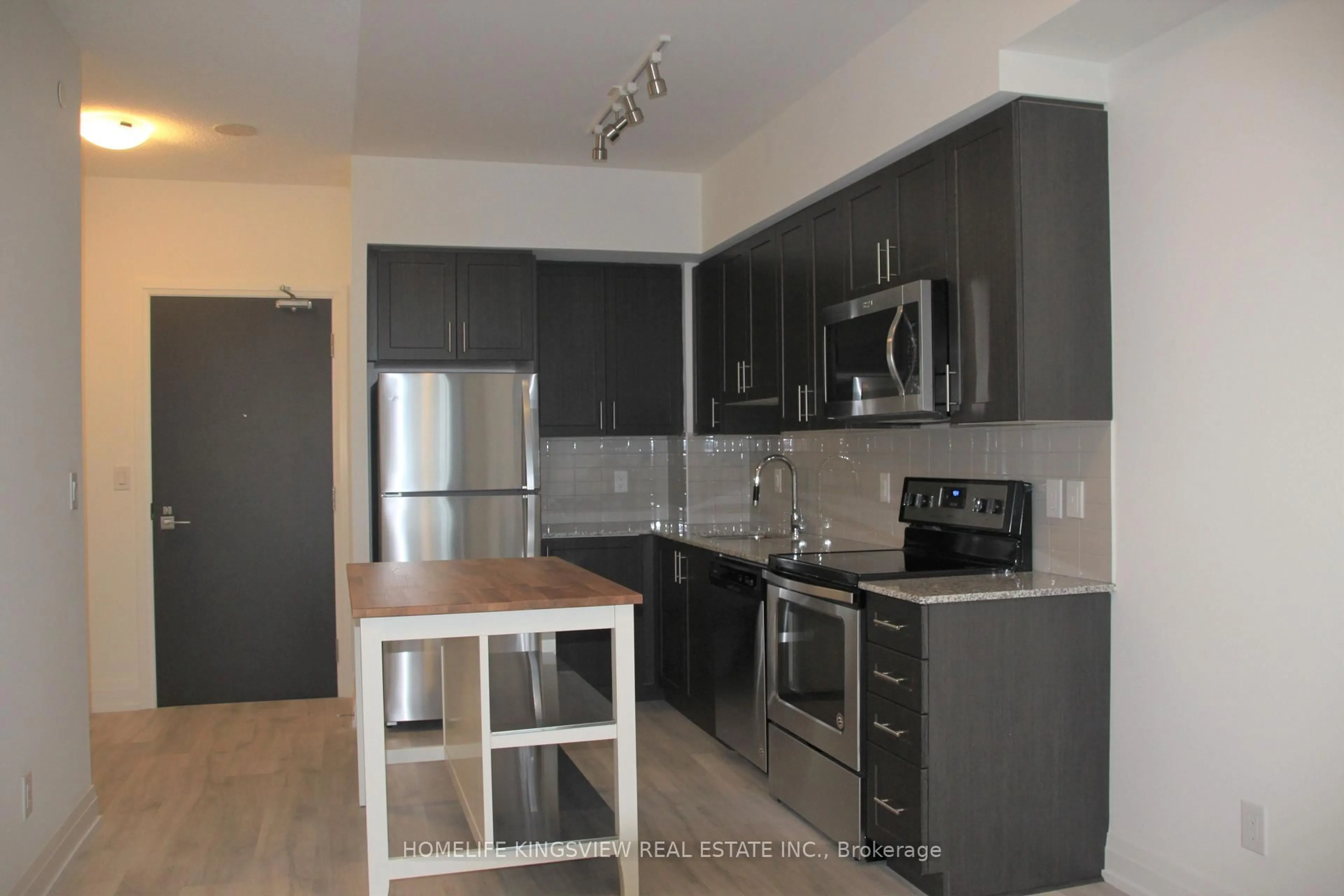 Standard kitchen, unknown for 3600 Highway 7 #504, Vaughan Ontario L4L 0G7