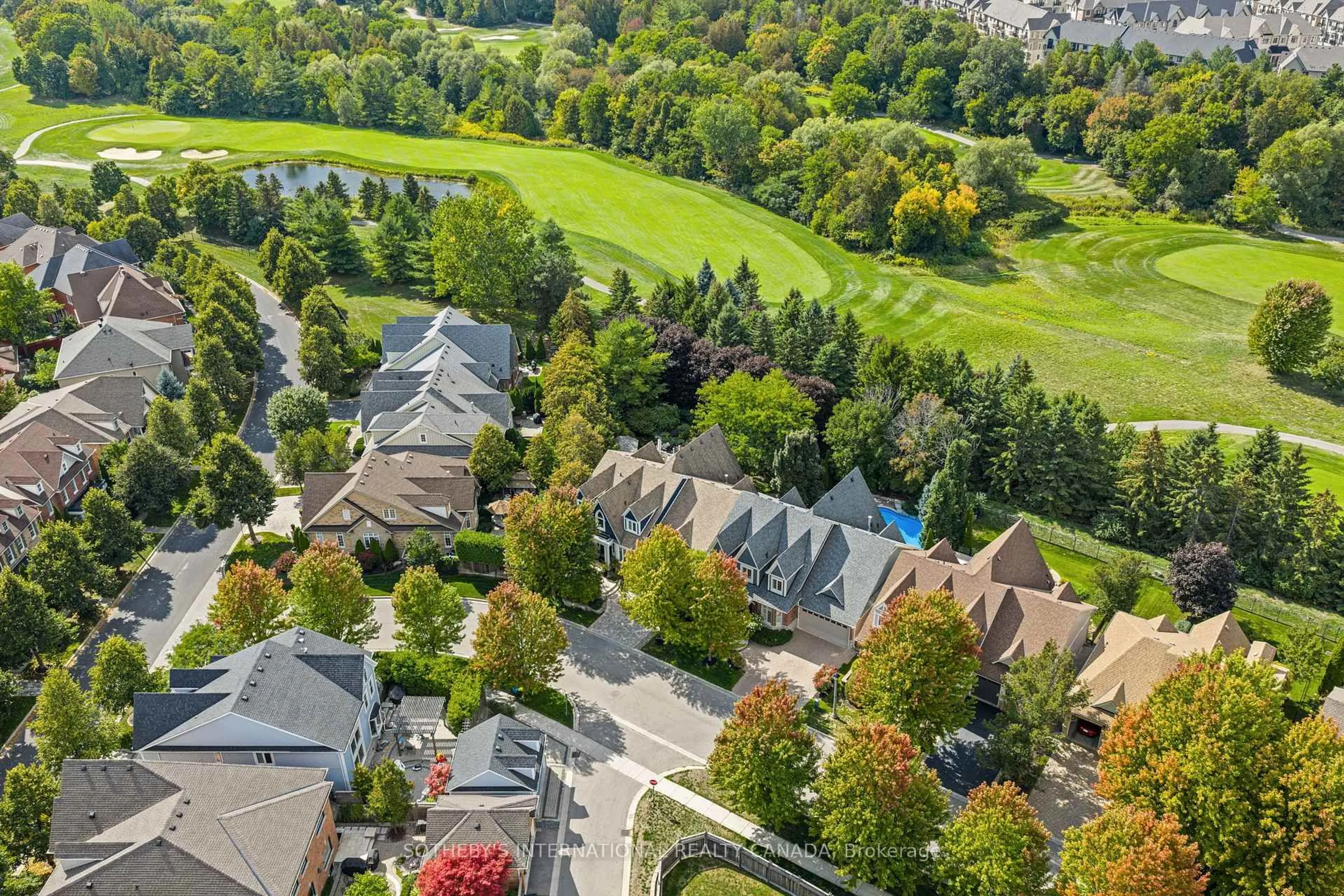 A pic from outside/outdoor area/front of a property/back of a property/a pic from drone, city buildings view from balcony for 8 Harper Hill Rd, Markham Ontario L6C 3B3