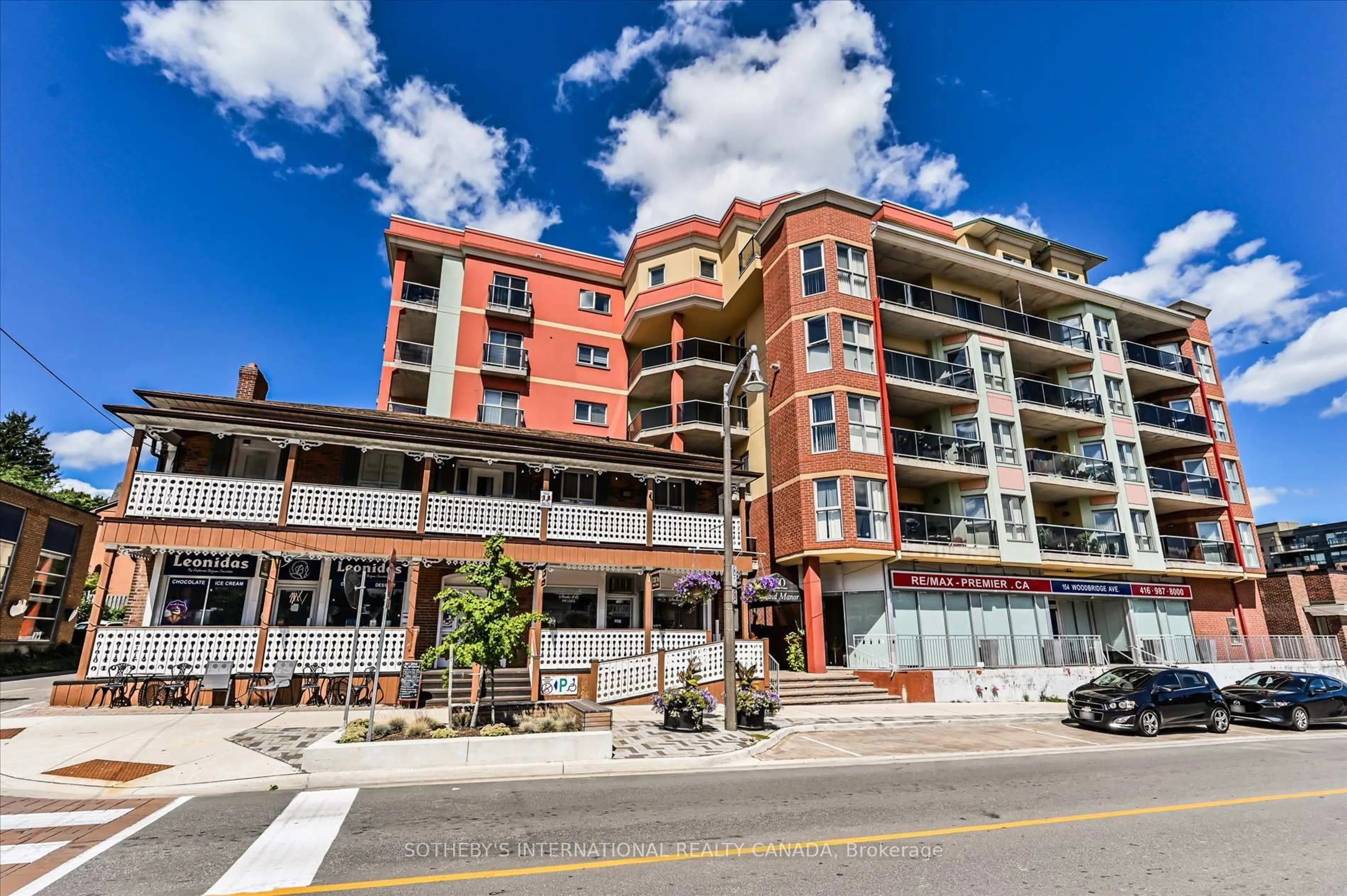 Patio, building for 160 Woodbridge Ave #409, Vaughan Ontario L4L 0B8
