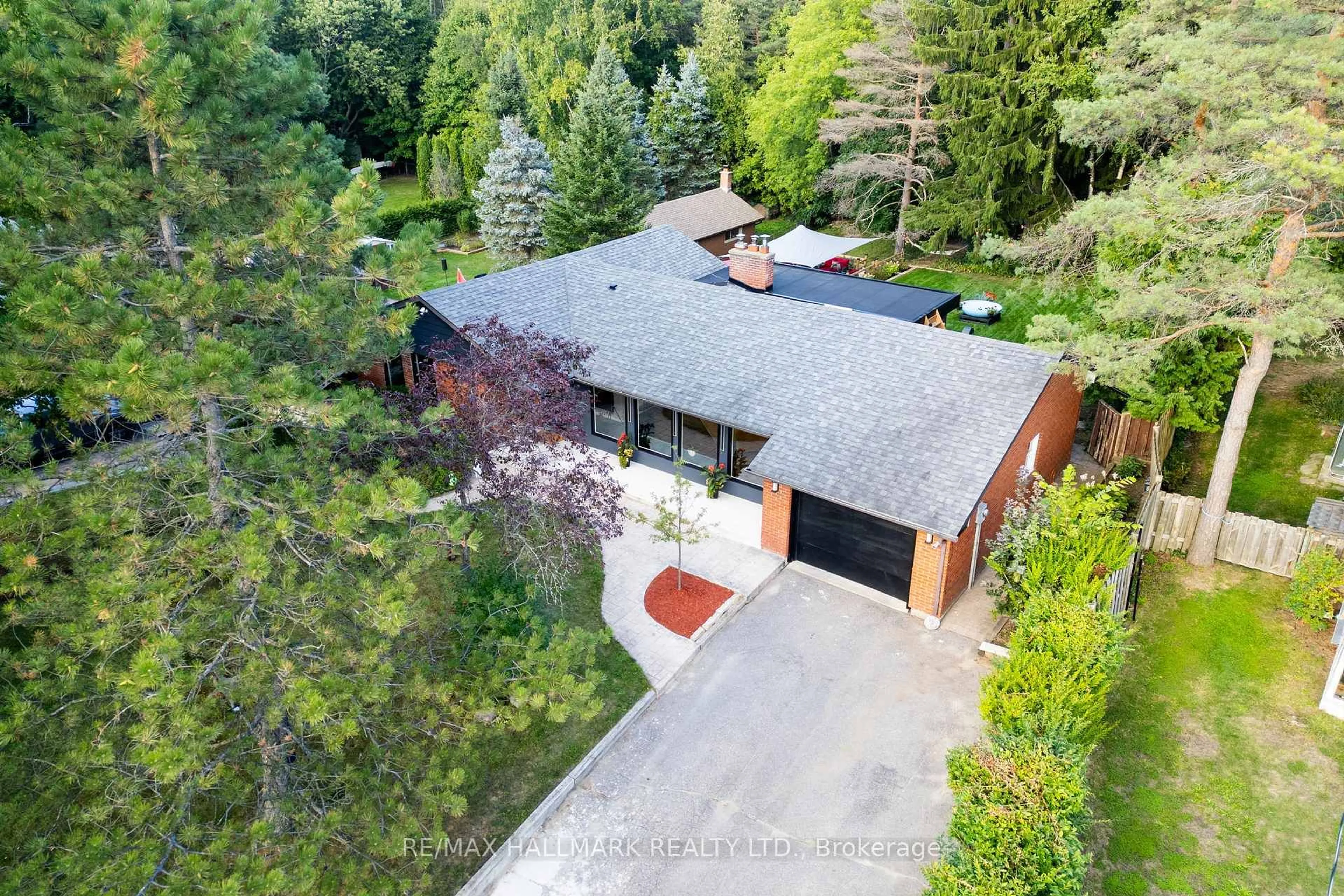 A pic from outside/outdoor area/front of a property/back of a property/a pic from drone, street for 16831 McCowan Rd, Whitchurch-Stouffville Ontario L4A 2A4