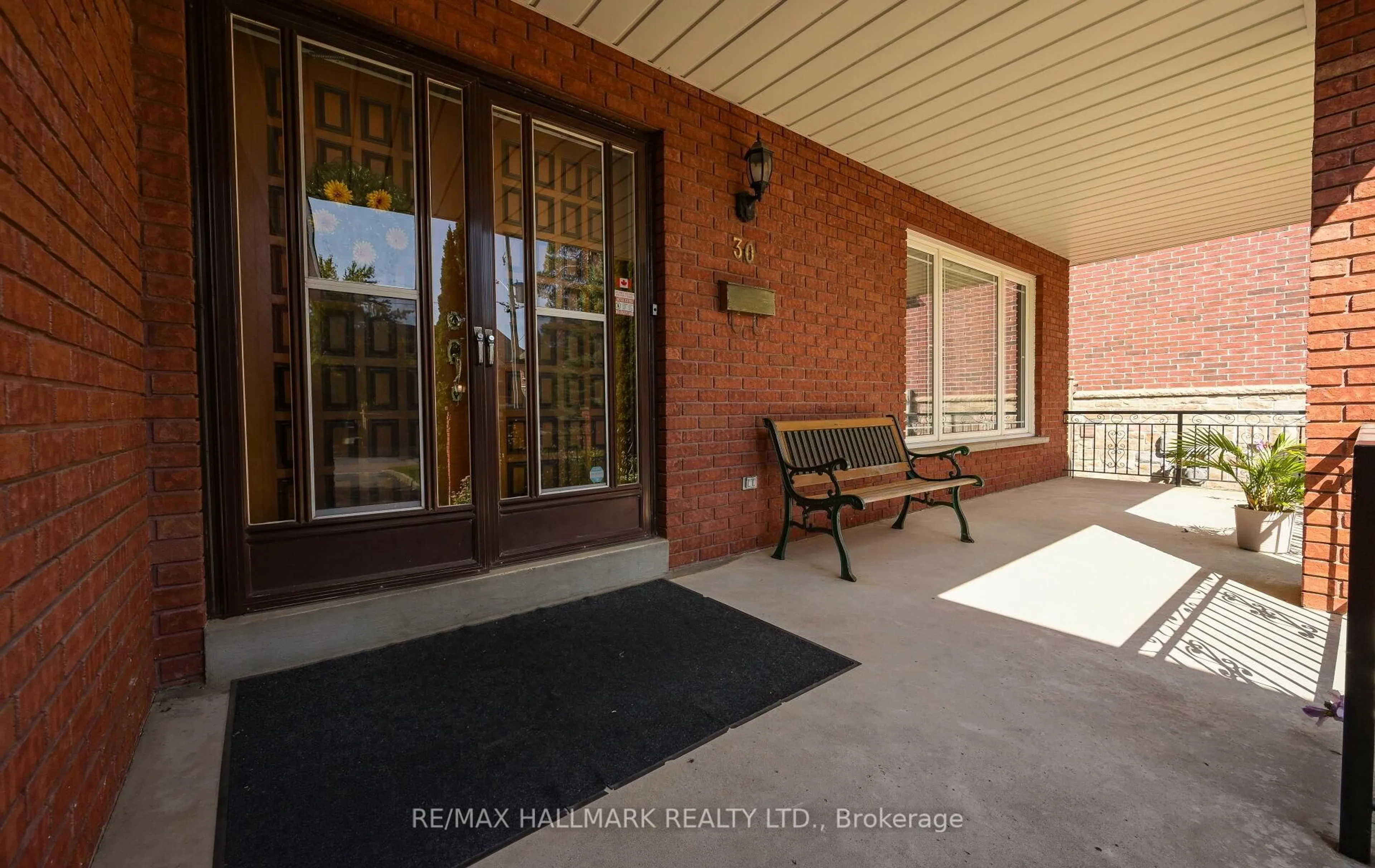 Patio, street for 30 Oak Ave, Richmond Hill Ontario L4C 6R7