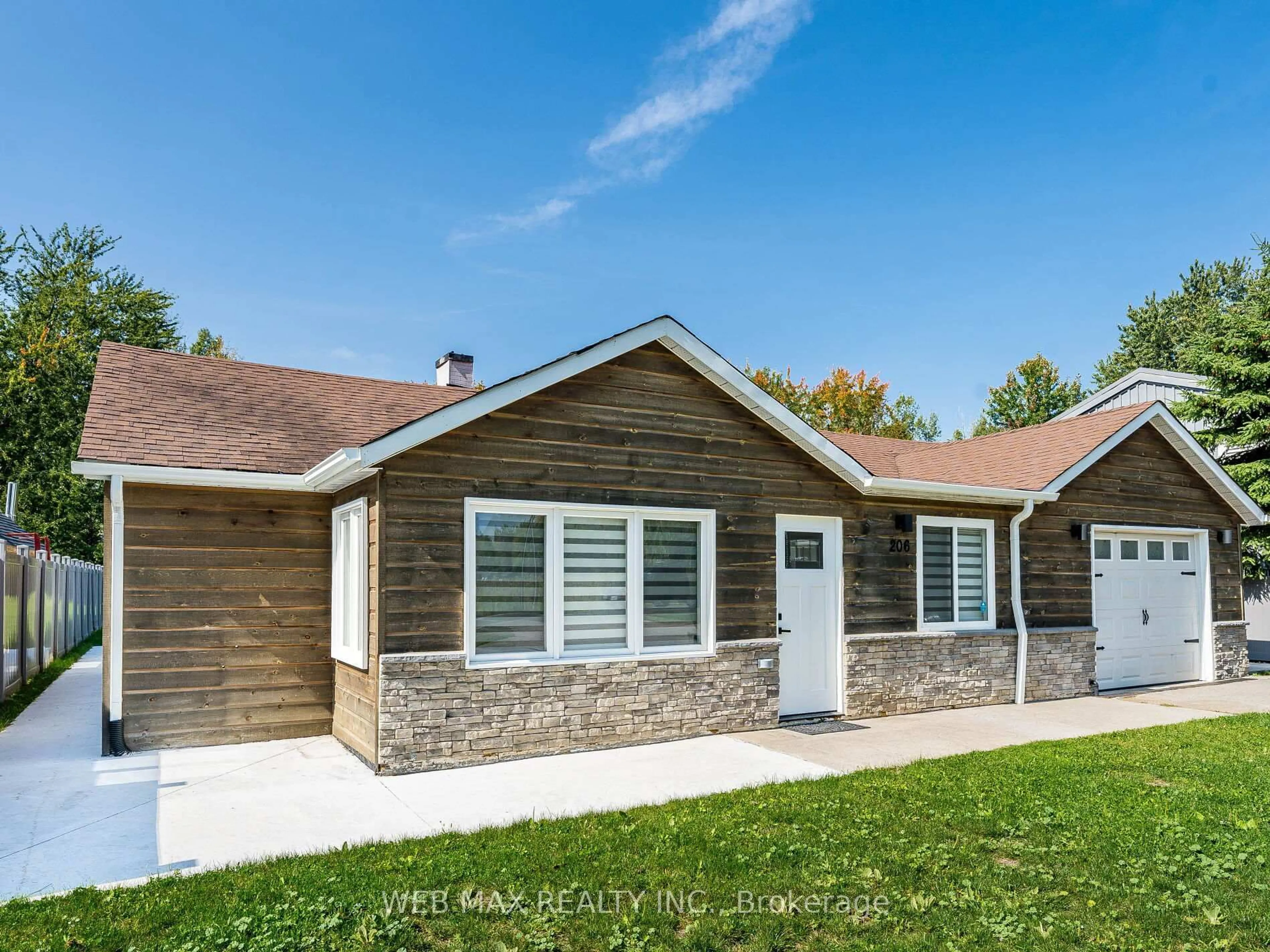 Home with vinyl exterior material, building for 206 Parkview Dr, Innisfil Ontario L0L 1K0