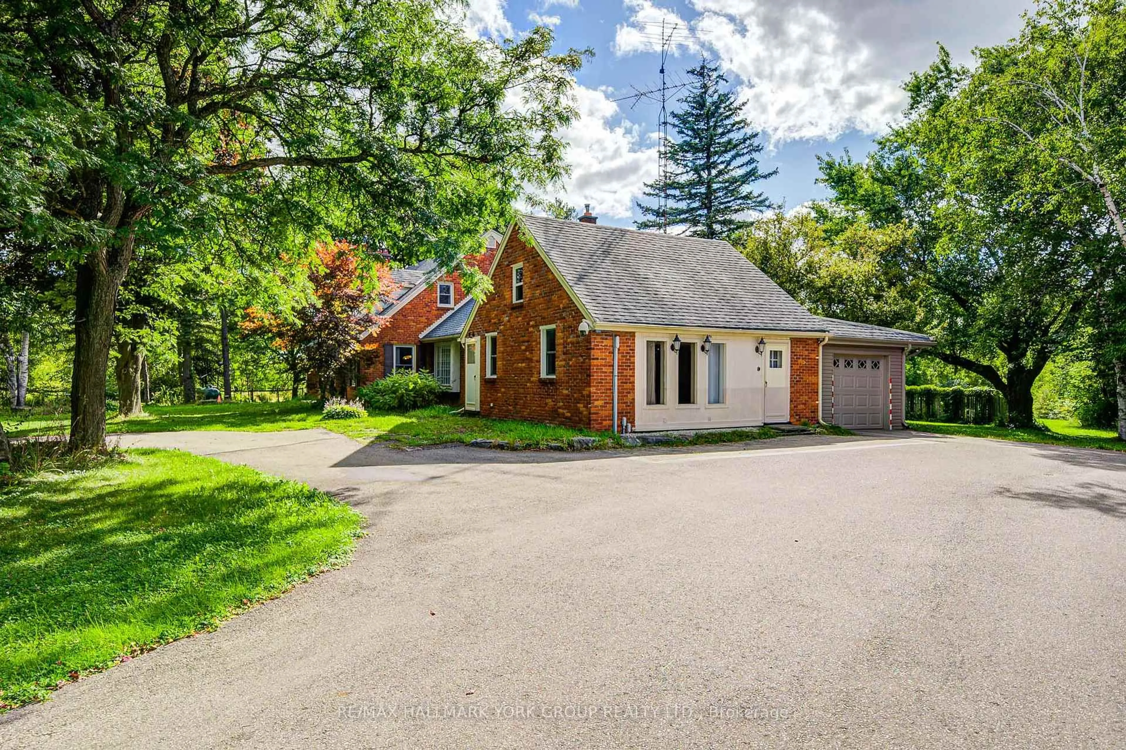 Unknown for 18 Kennedy Lane, Whitchurch-Stouffville Ontario L4A 2J5