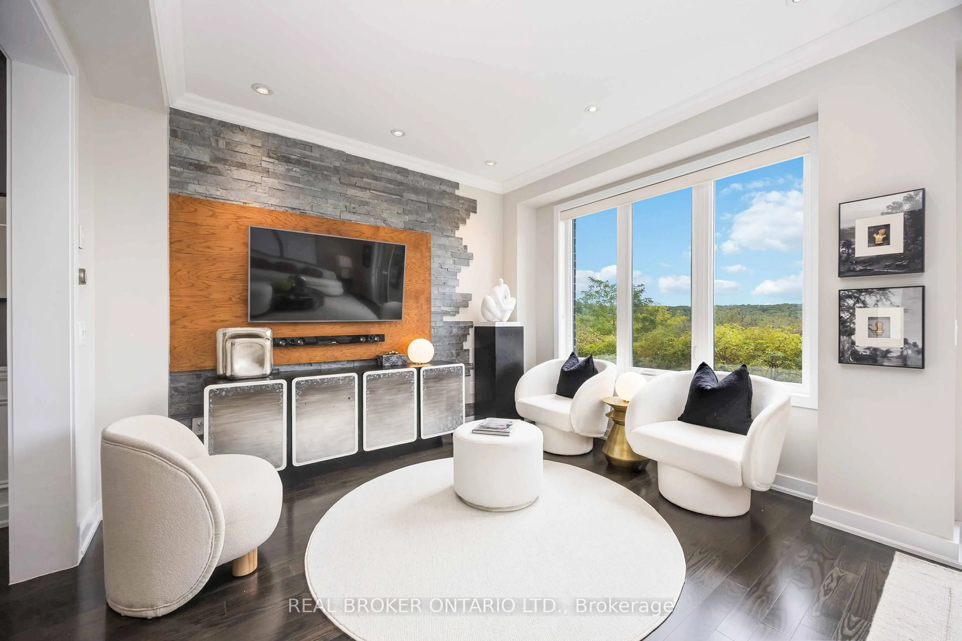 Living room with furniture, unknown for 109 Anchusa Dr, Richmond Hill Ontario L4E 1C5