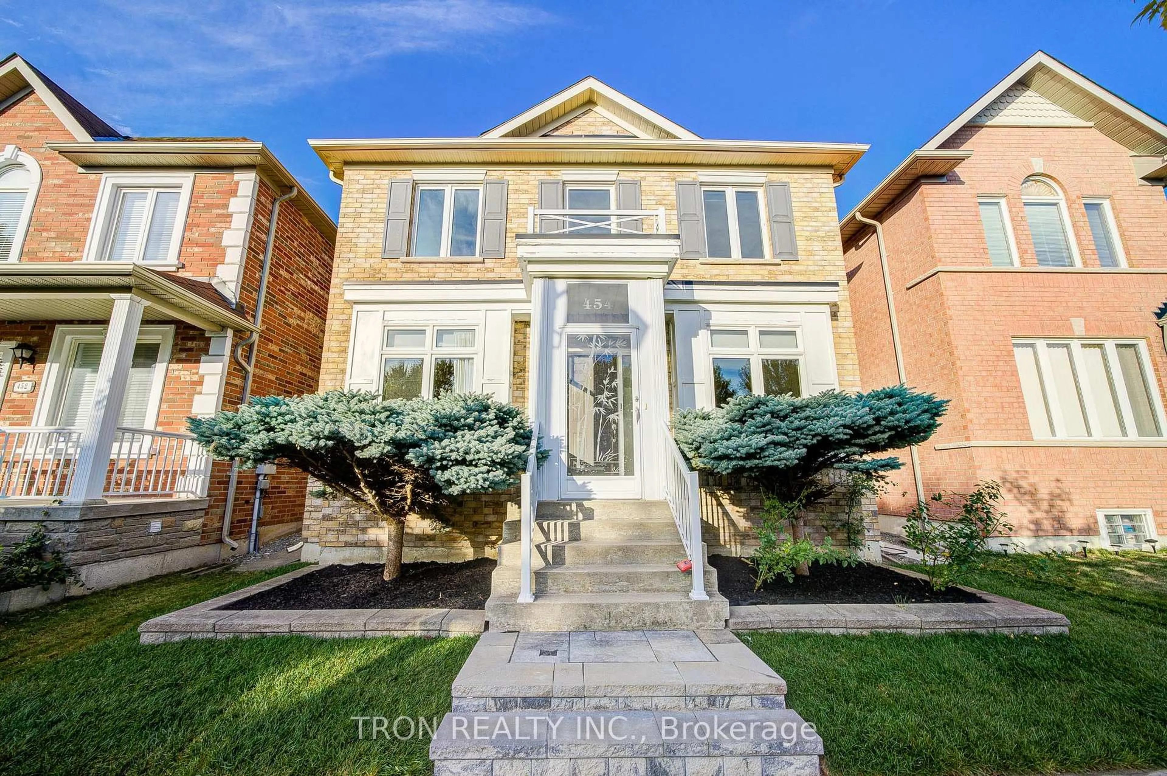 Home with brick exterior material, street for 454 The Bridle Walk, Markham Ontario L6C 2Y3