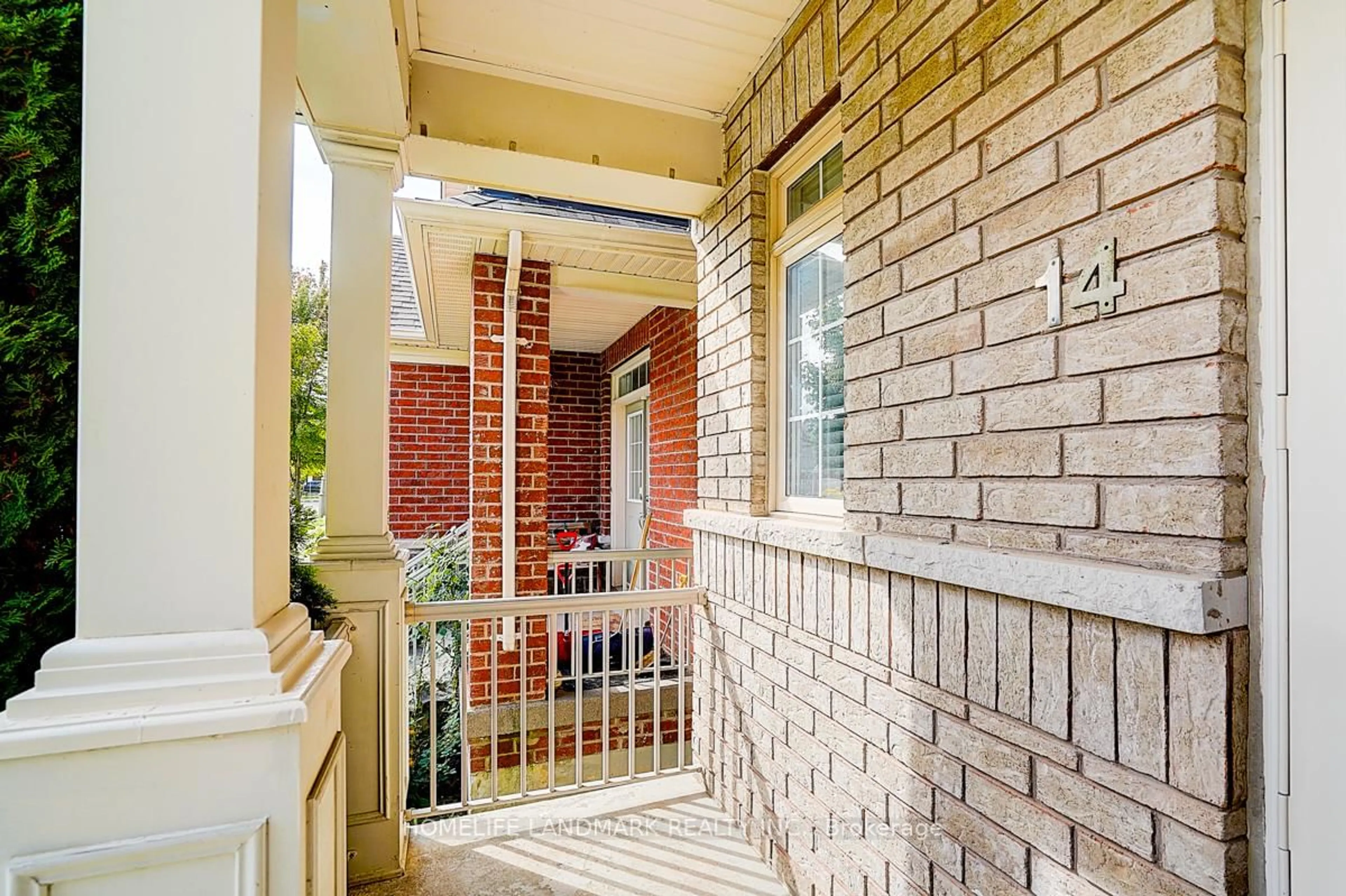 Home with brick exterior material, street for 14 Tottenham Crt, Markham Ontario L6B 1H5