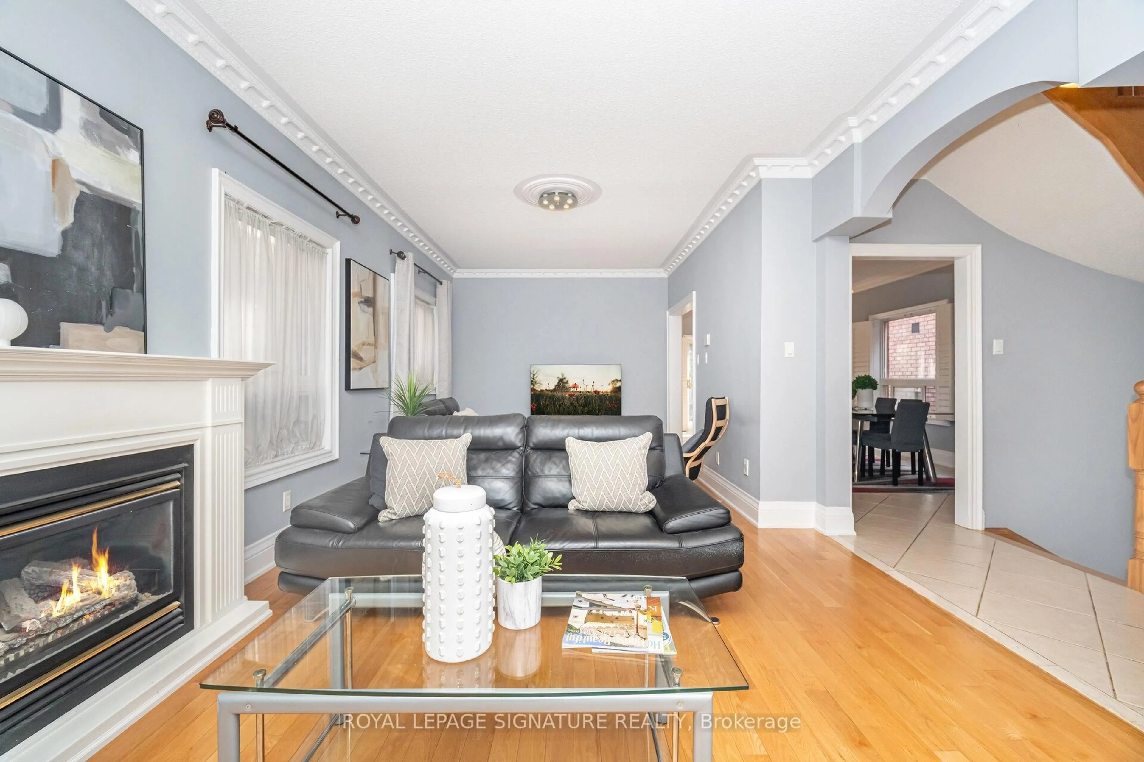 Living room with furniture, unknown for 15 Water Garden Lane, Vaughan Ontario L4H 1N2