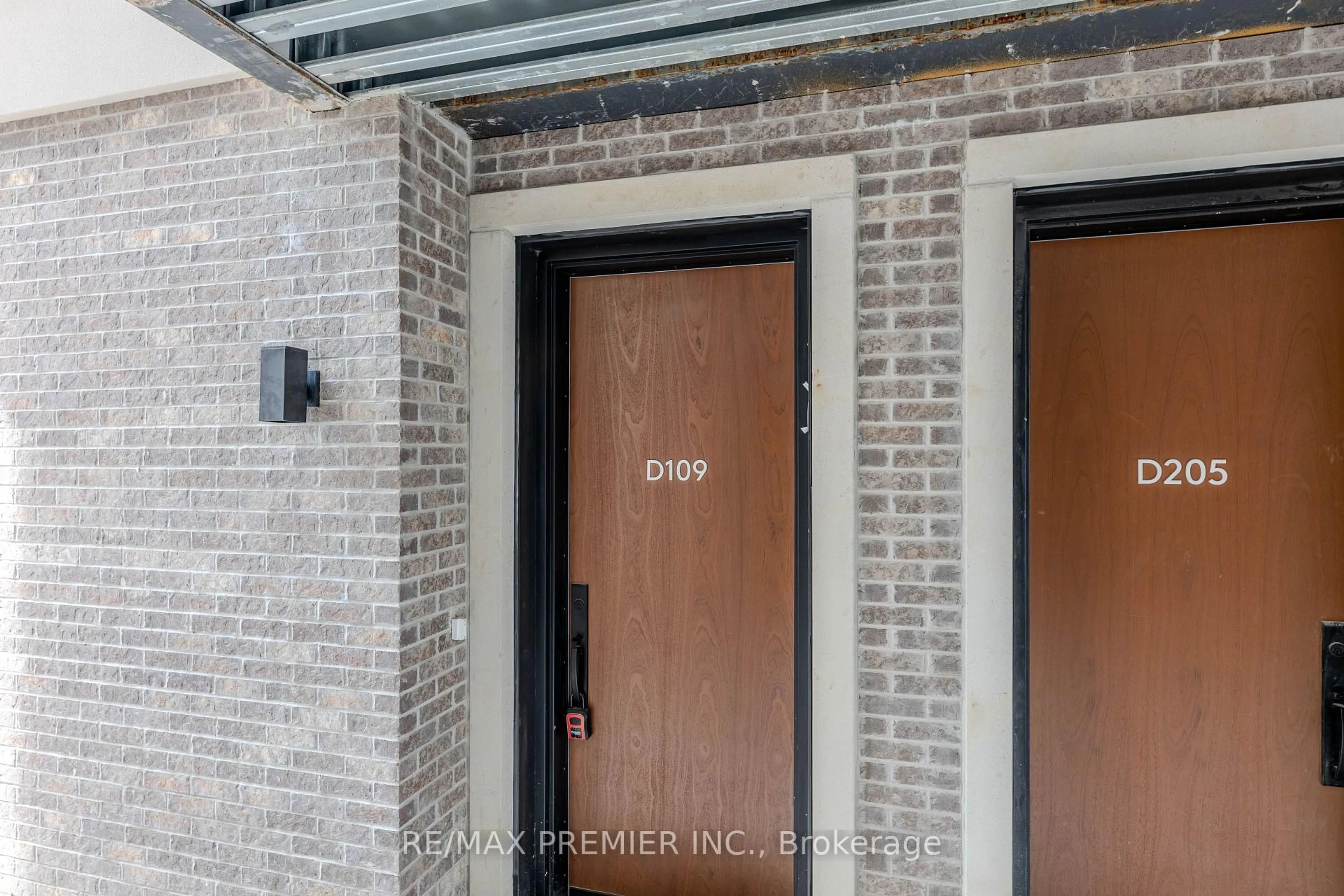 Home with brick exterior material, street for 2 Red Squirrel Lane #D109, Richmond Hill Ontario L4S 0P5