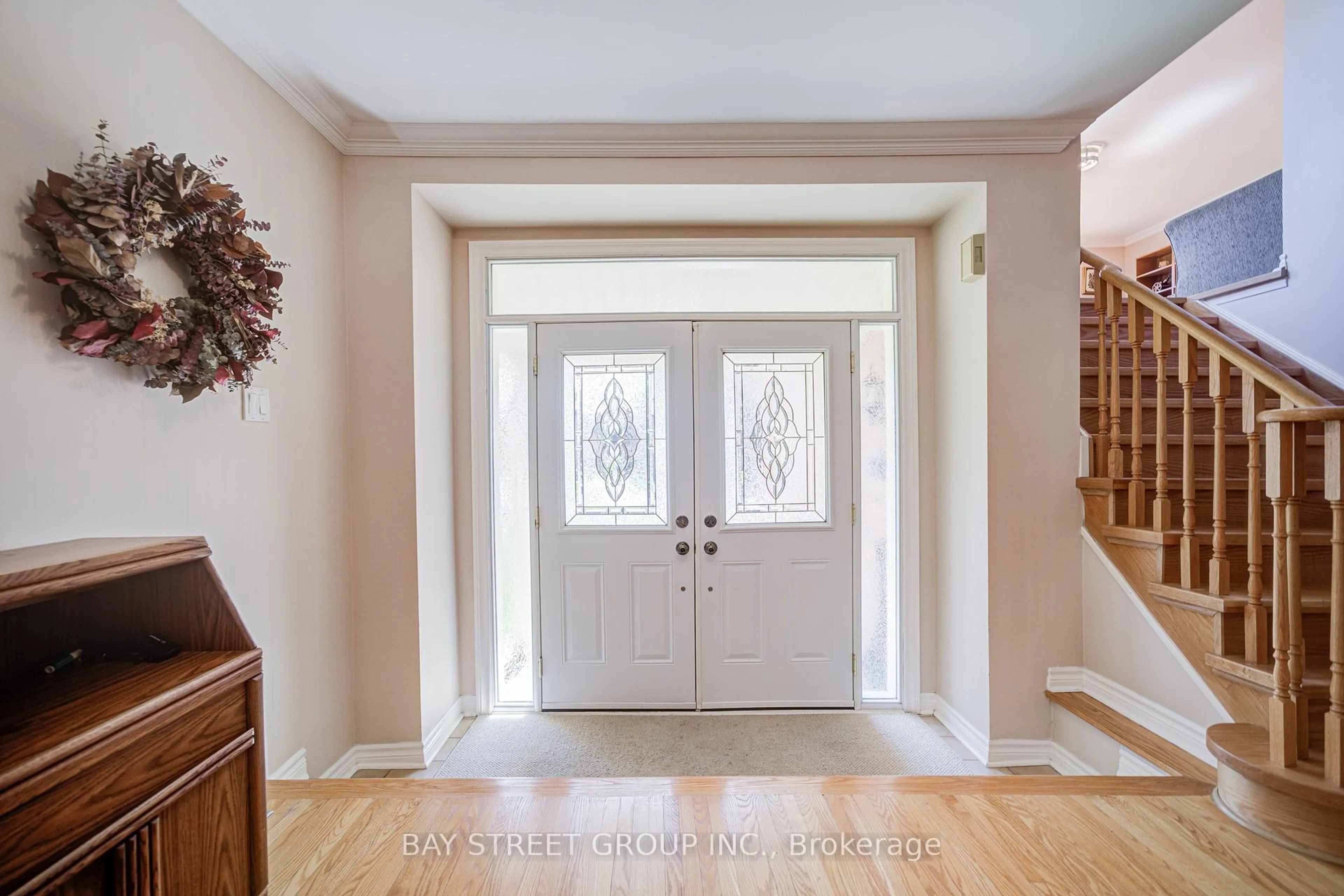 Indoor entryway for 197 Mccaffrey Rd, Newmarket Ontario L3X 1K1