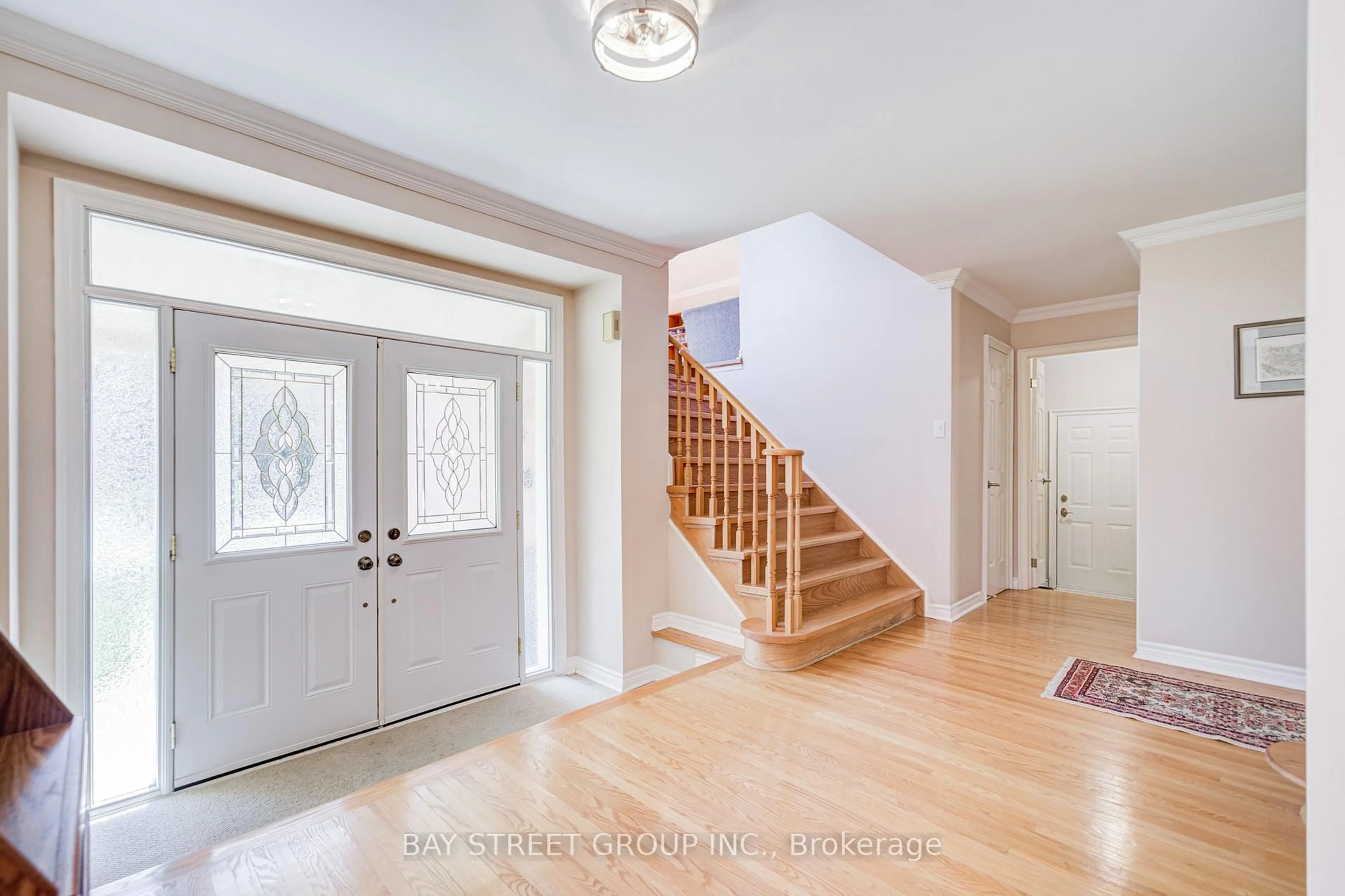 Indoor entryway for 197 Mccaffrey Rd, Newmarket Ontario L3X 1K1