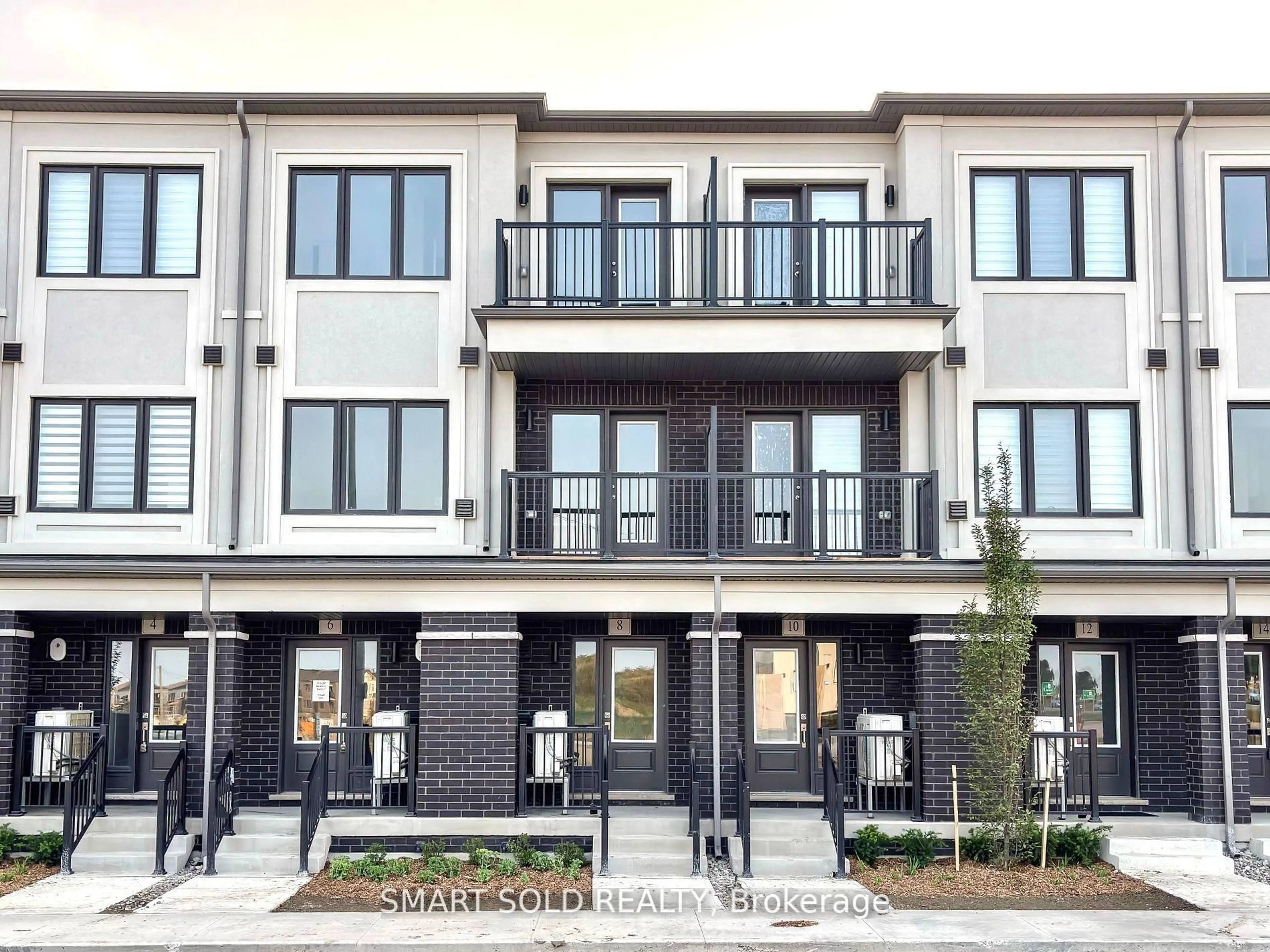 Home with brick exterior material, street for 8 Matawin Lane, Richmond Hill Ontario L4B 0H8