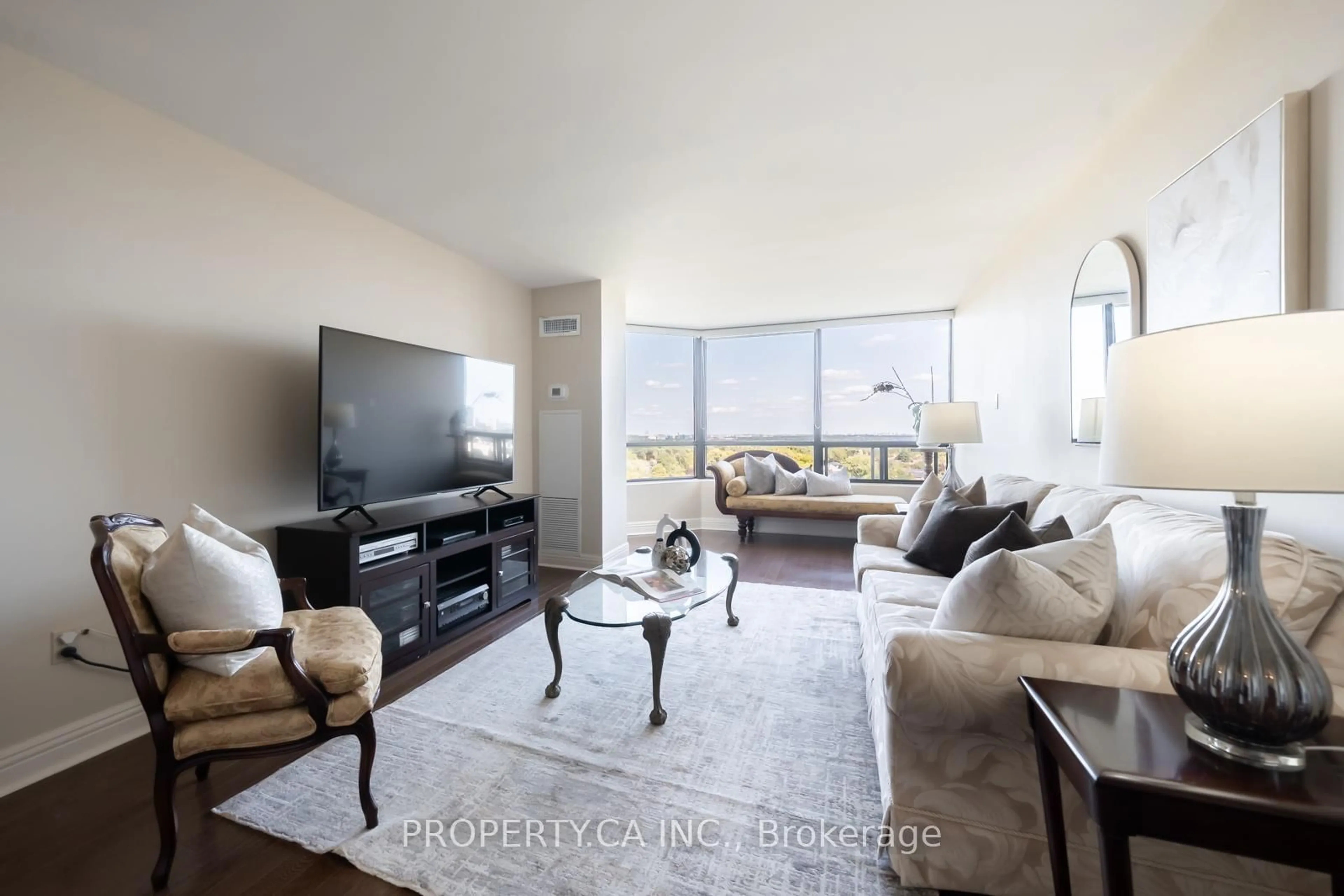 Living room with furniture, unknown for 7460 Bathurst St #1405, Vaughan Ontario L4J 7K9