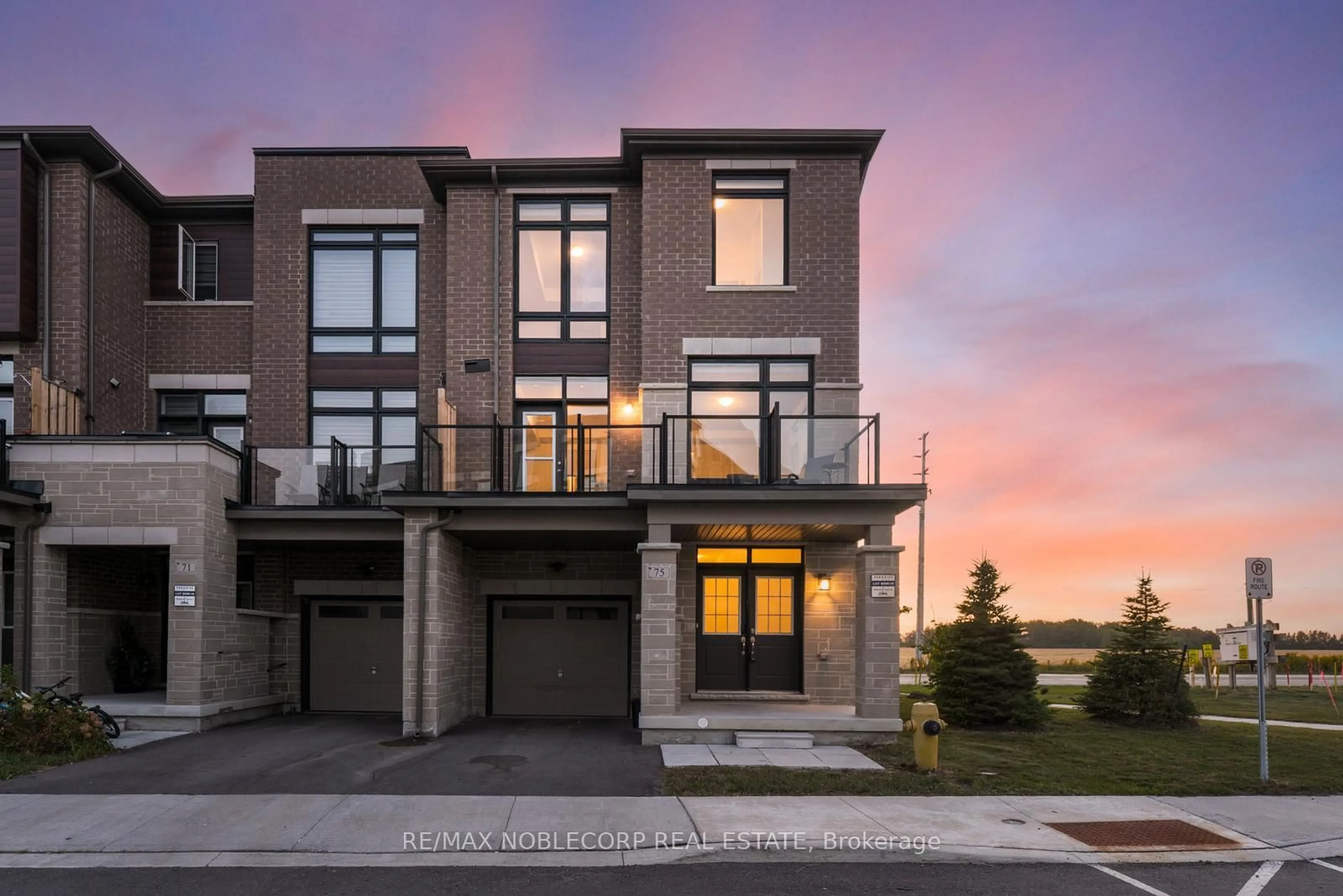 Home with brick exterior material, street for 75 Holyrood Cres, Vaughan Ontario L4H 5G2