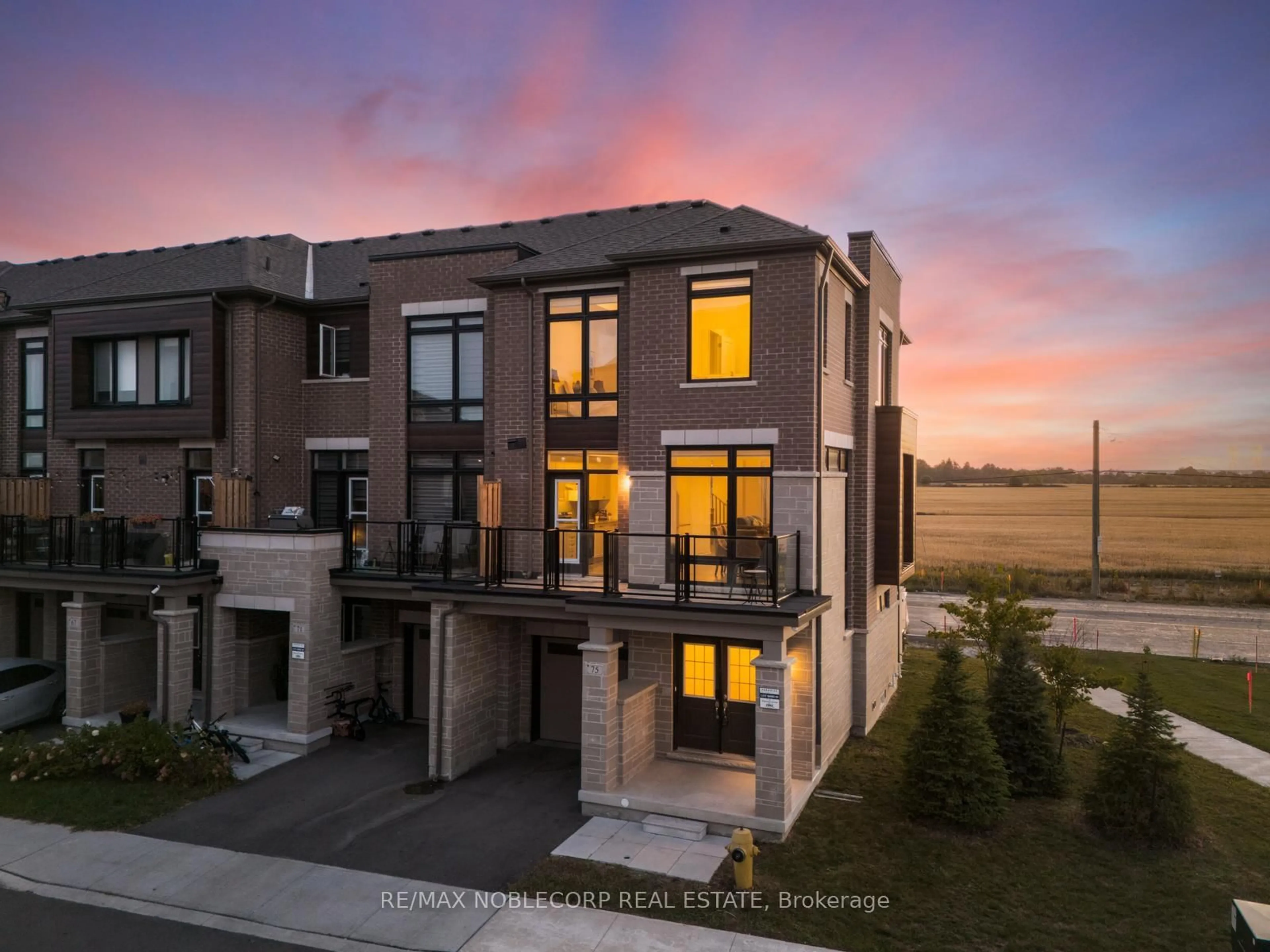 Home with brick exterior material, street for 75 Holyrood Cres, Vaughan Ontario L4H 5G2