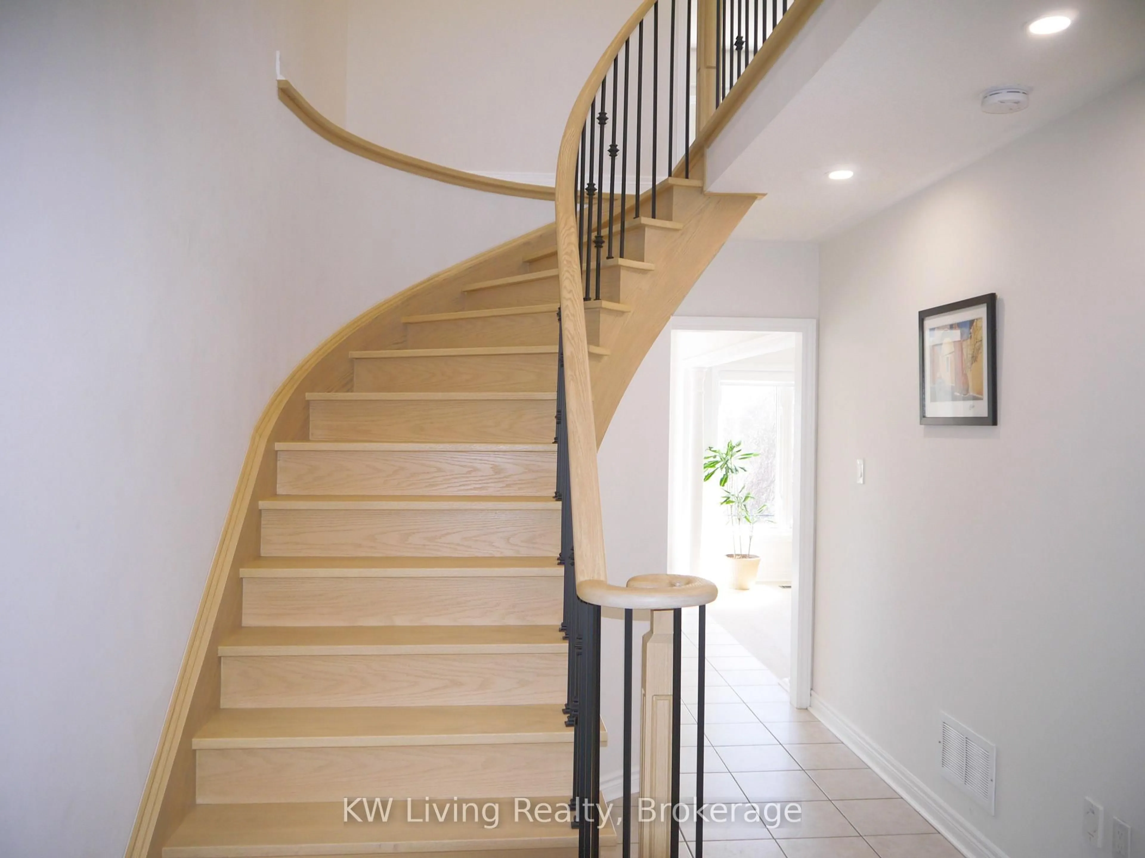 Stairs for 43 Bayswater Ave, Richmond Hill Ontario L4E 4E6
