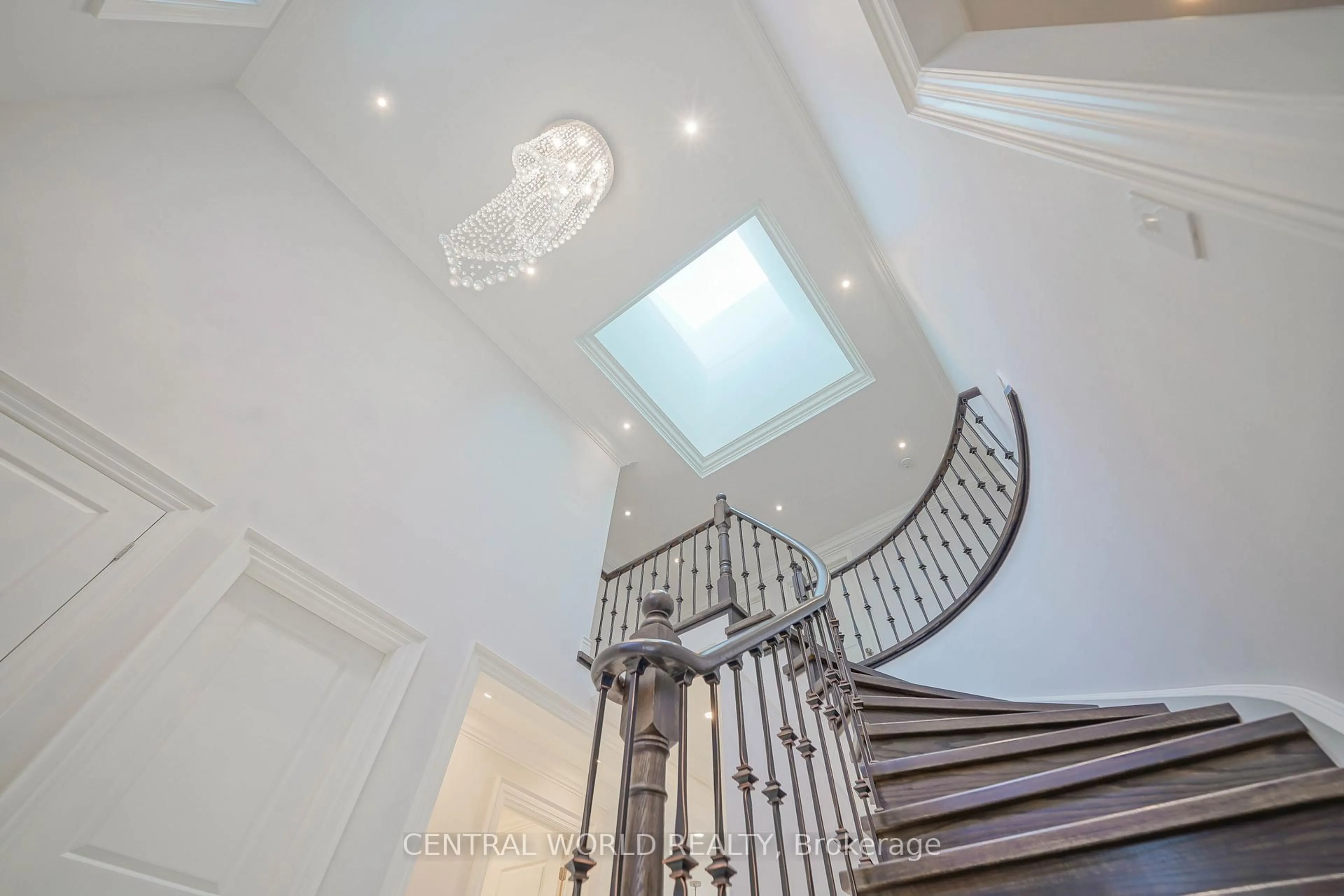 Stairs for 28 Teddington Ave, Markham Ontario L3R 6T6