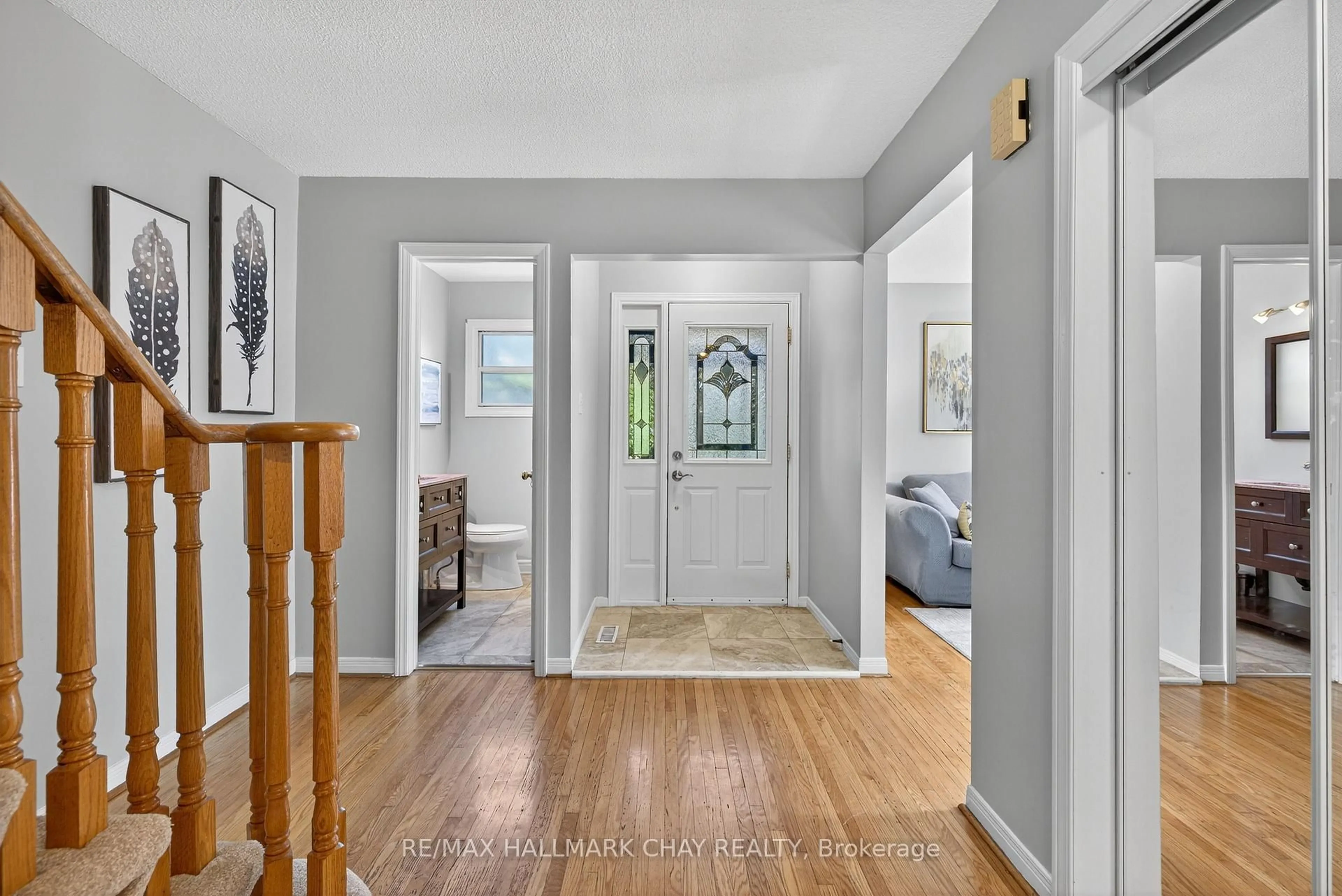 Indoor entryway for 82 Lilac Ave, Markham Ontario L3T 5K2
