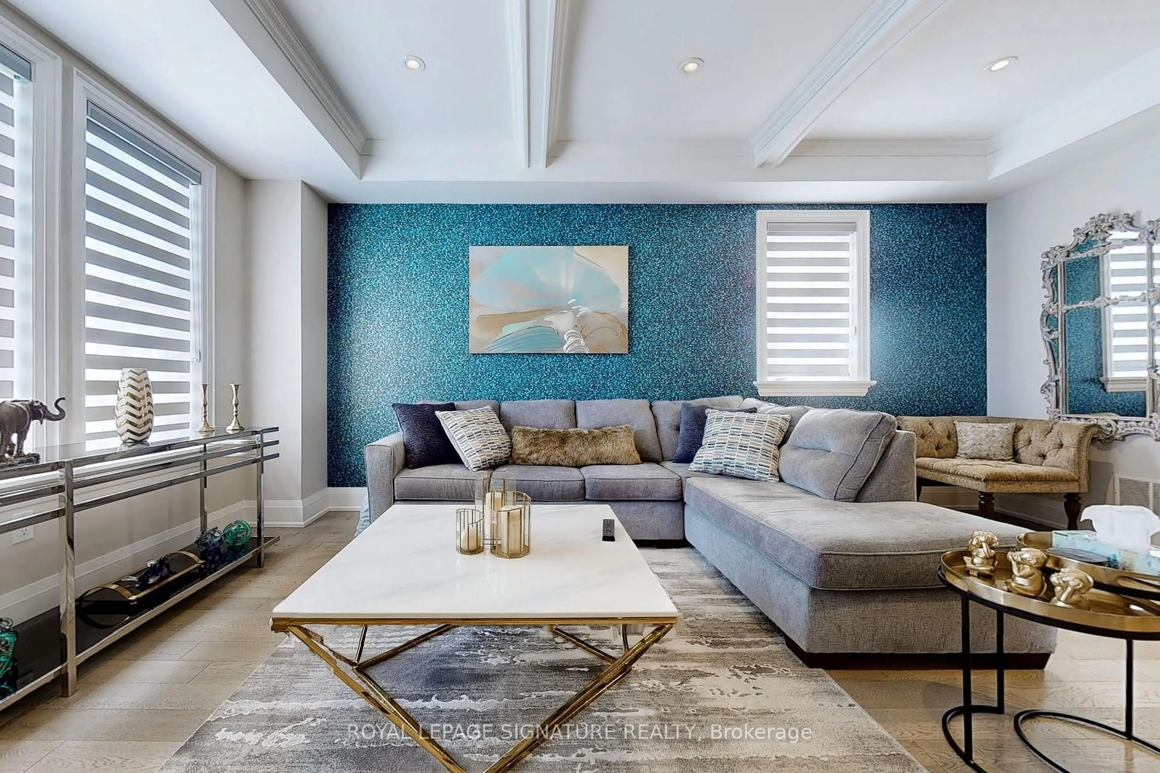 Living room with furniture, unknown for 9966 Keele St, Vaughan Ontario L6A 3Y5