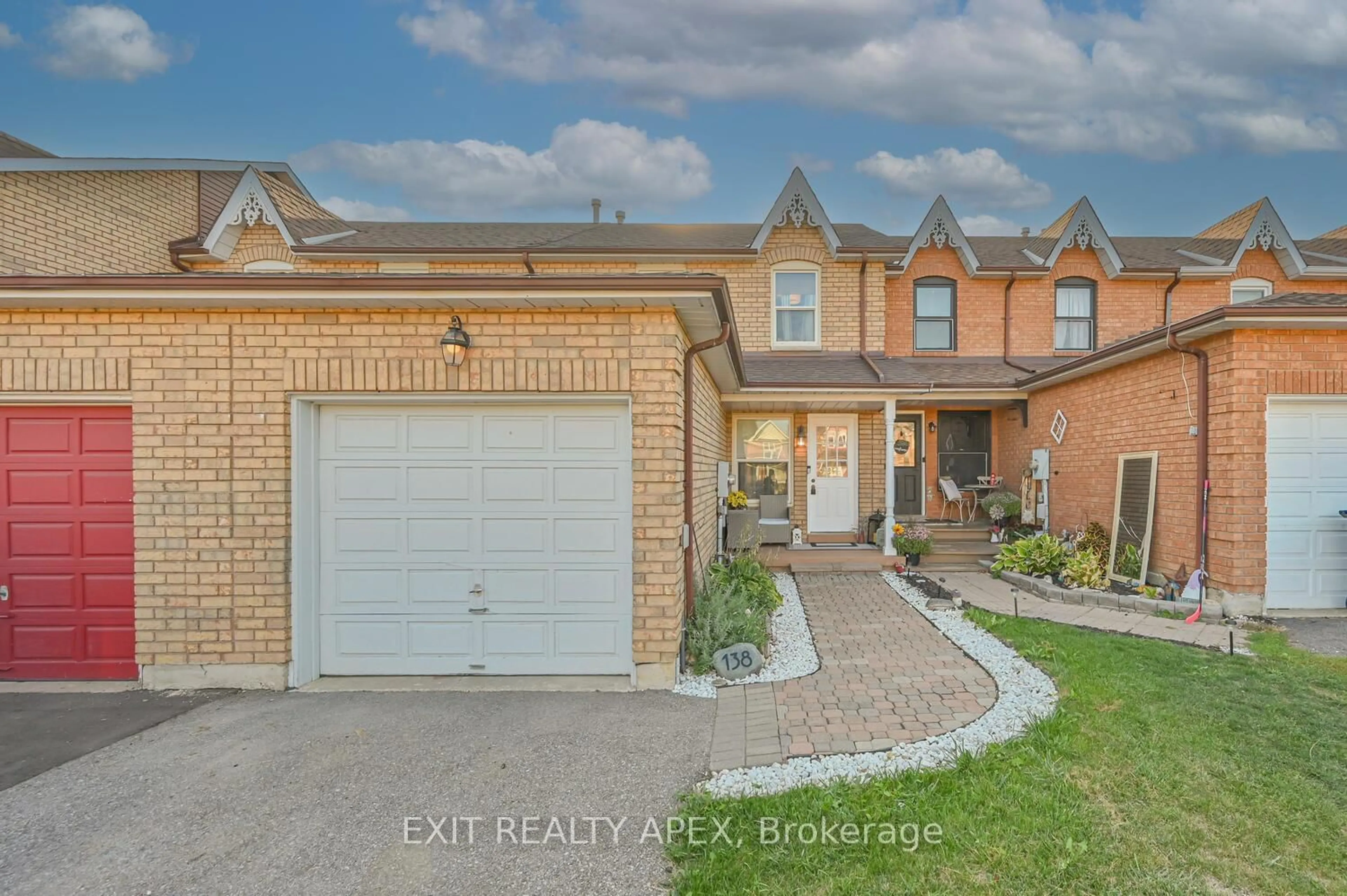 Home with brick exterior material, street for 138 Heydon Ave, New Tecumseth Ontario L9R 1P1