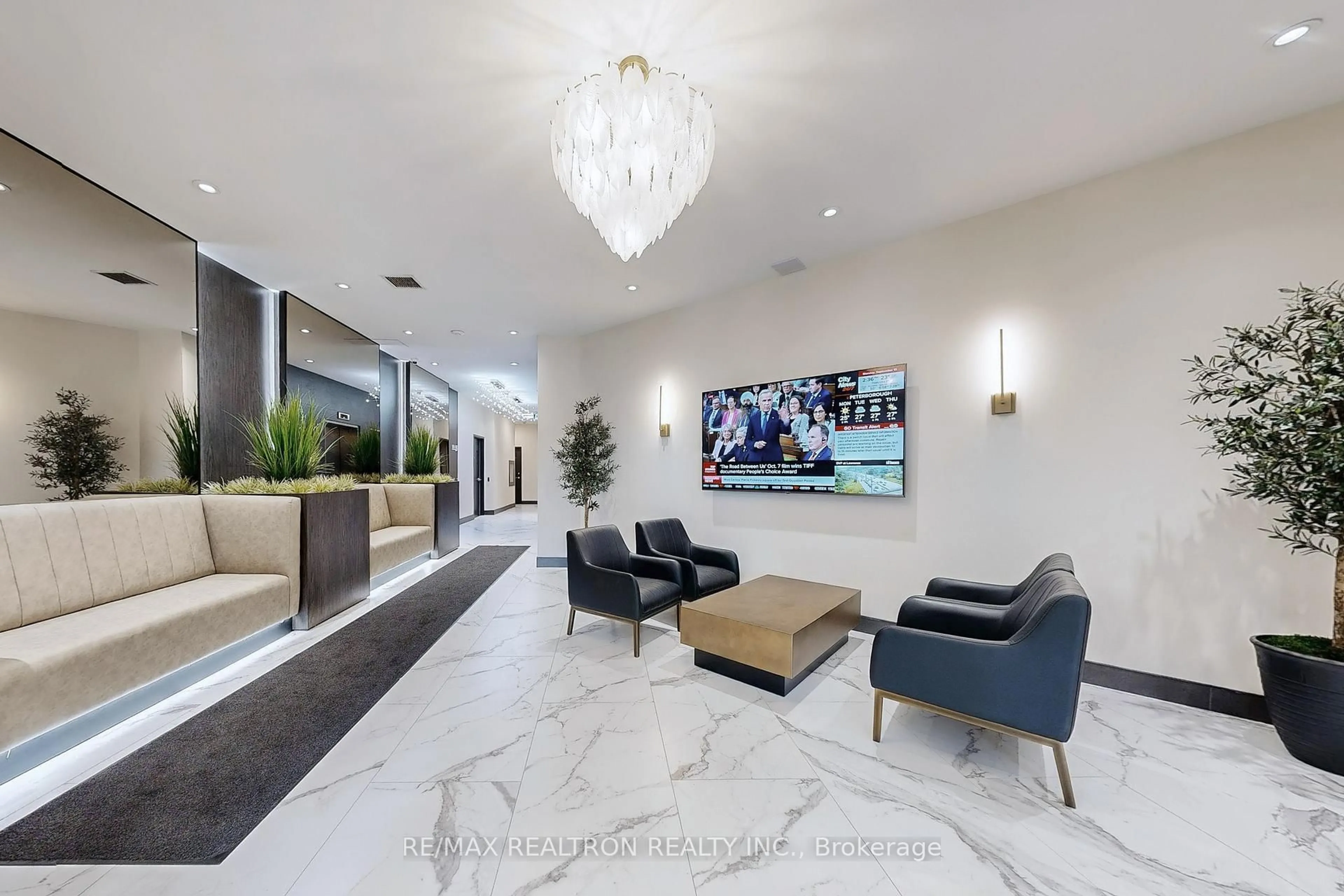 Lobby for 160 Woodbridge Ave #PH609, Vaughan Ontario L4L 0B8