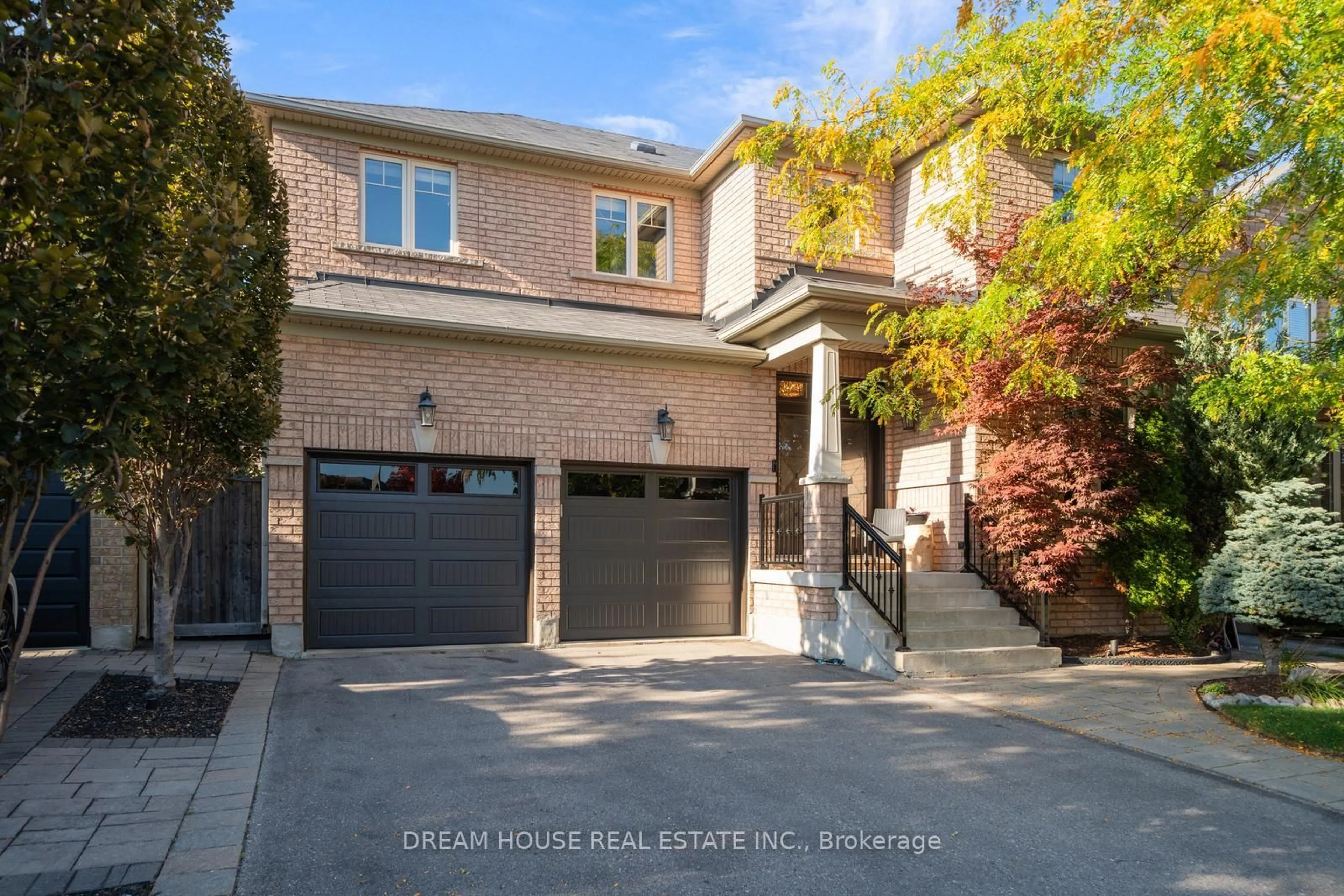Home with brick exterior material, street for 20 Heather Dr, Richmond Hill Ontario L4E 0N3