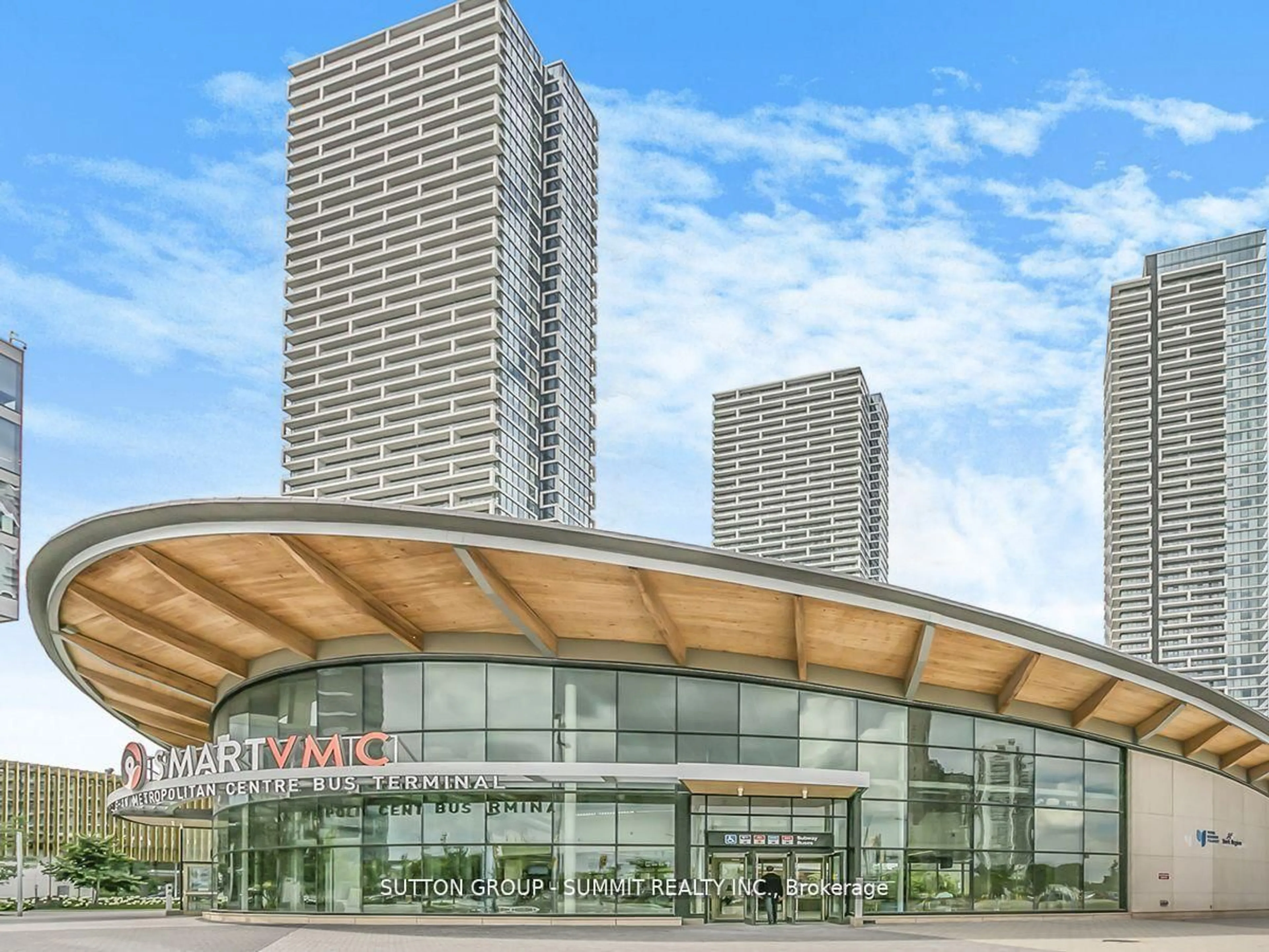 Indoor foyer for 950 Portage Pkwy #1103, Vaughan Ontario L4K 0J7