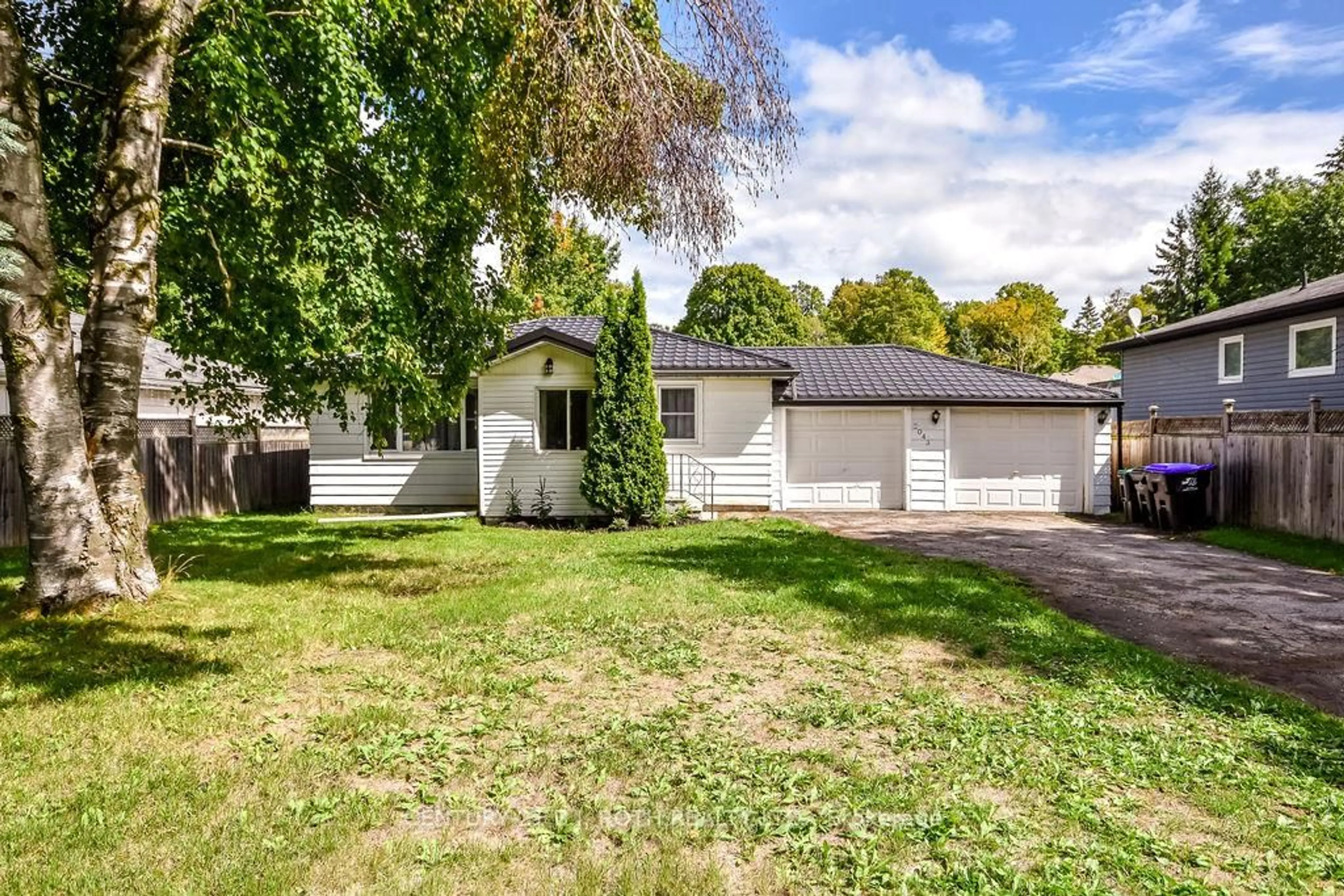 A pic from outside/outdoor area/front of a property/back of a property/a pic from drone, street for 2043 St Johns Rd, Innisfil Ontario L9S 1Y7