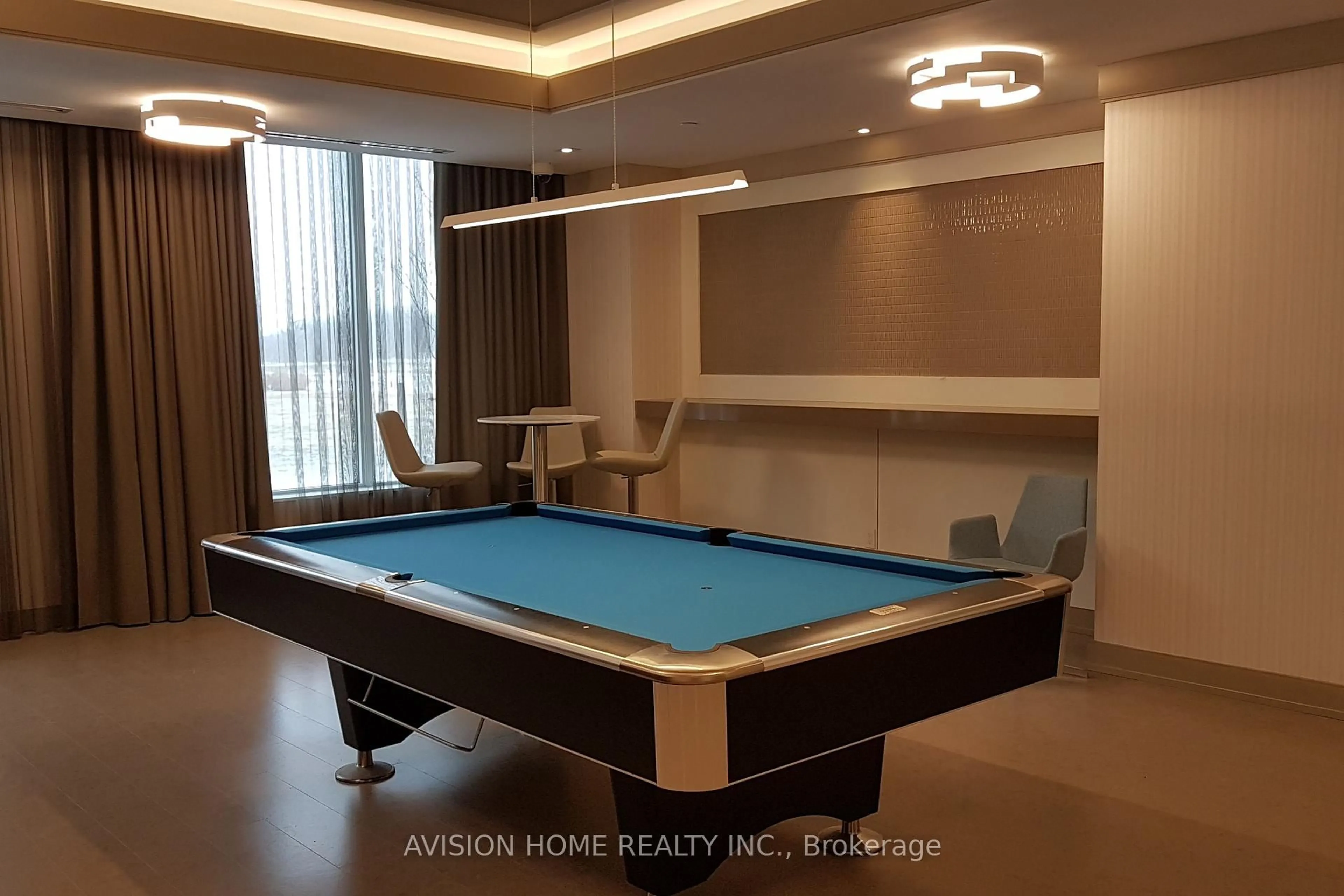Pool for 15 Water Walk Dr #818, Markham Ontario L3P 1N3
