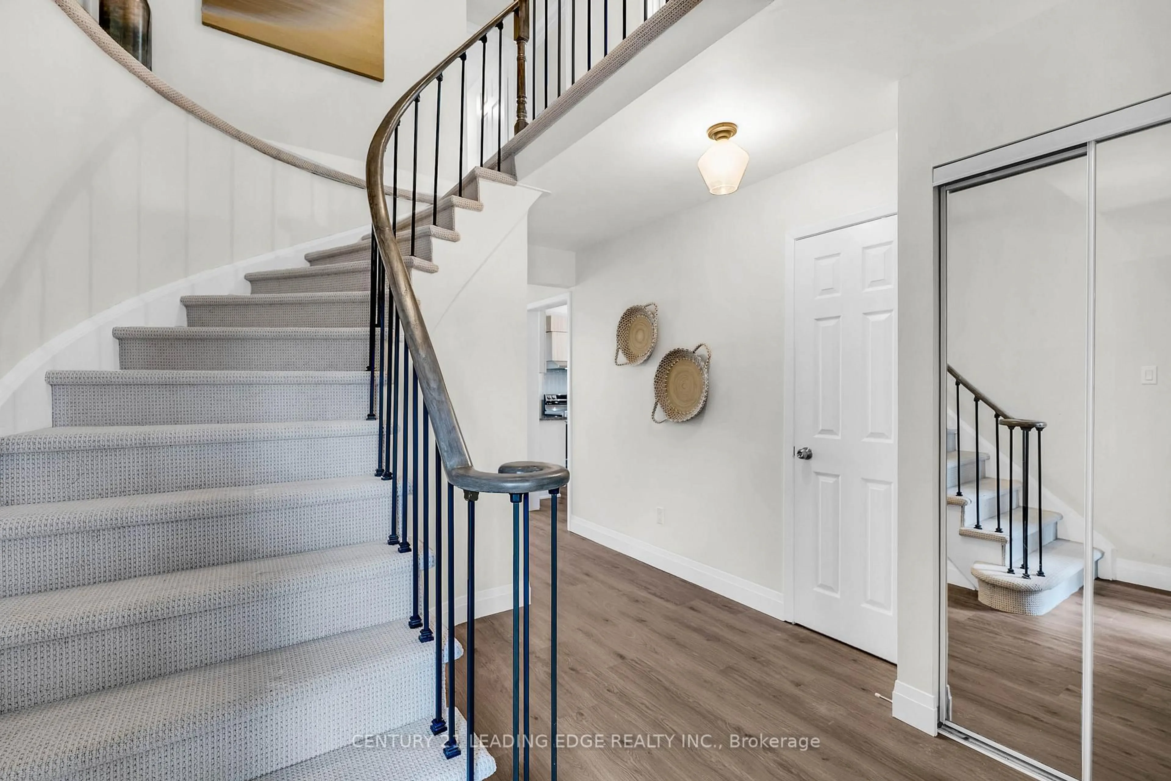 Unknown for 39 Lavron Crt, Markham Ontario L3S 2N8