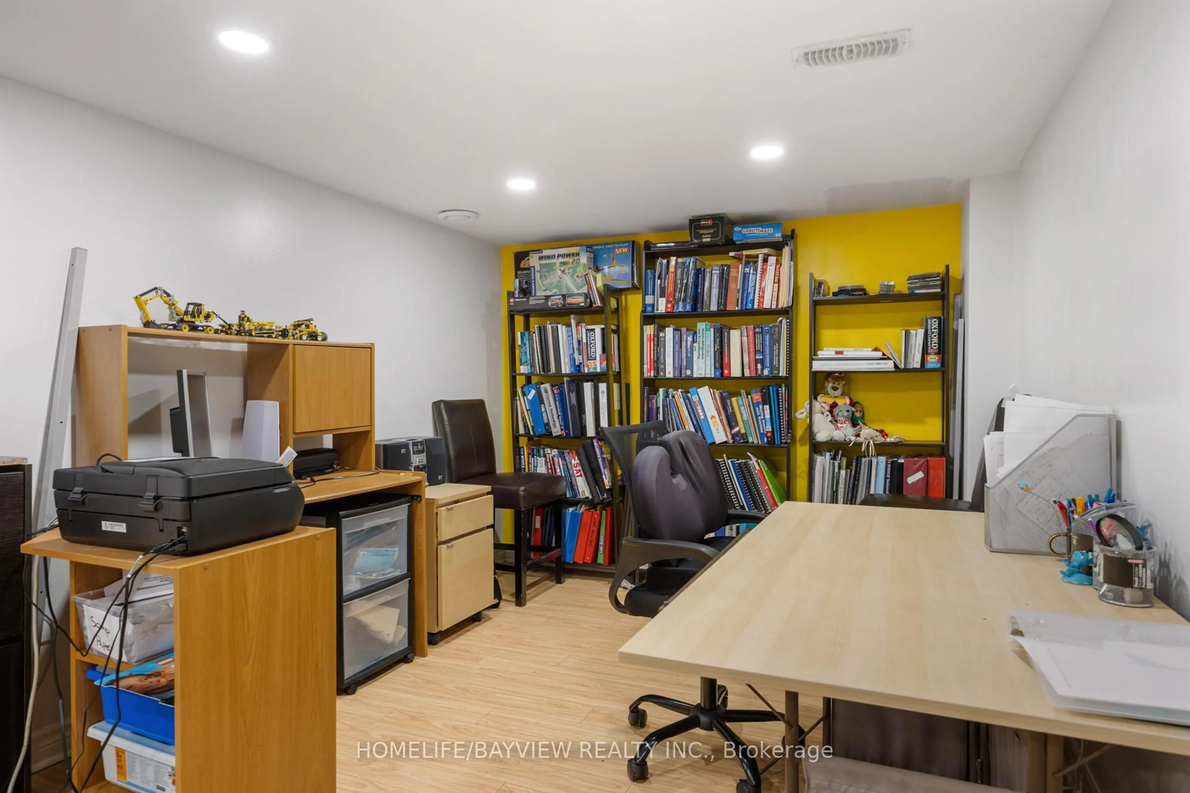 A pic of a room for 96 Anchusa Dr, Richmond Hill Ontario L4E 1C5