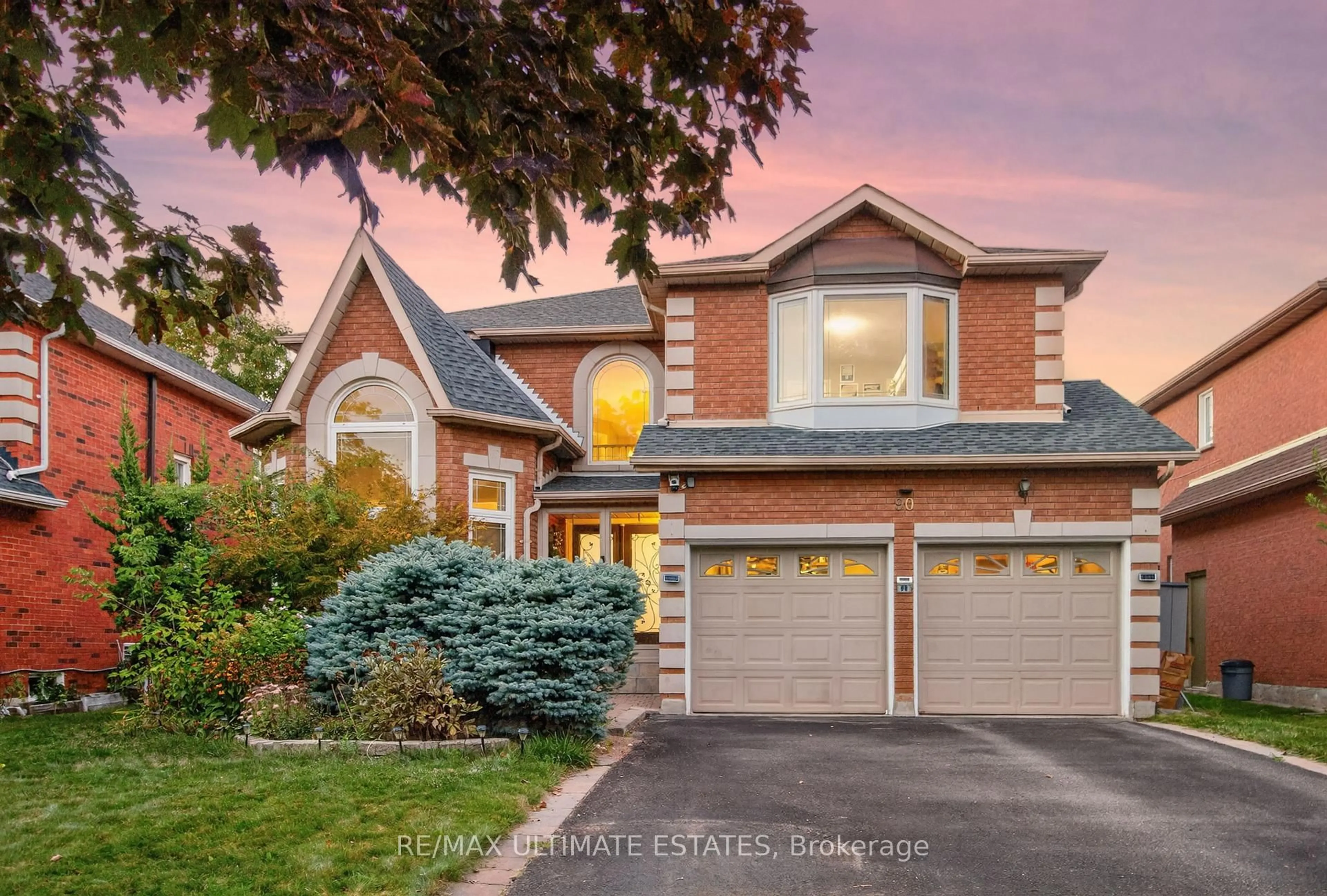Home with brick exterior material, street for 90 Hidden Trail Ave, Richmond Hill Ontario L4C 0H1